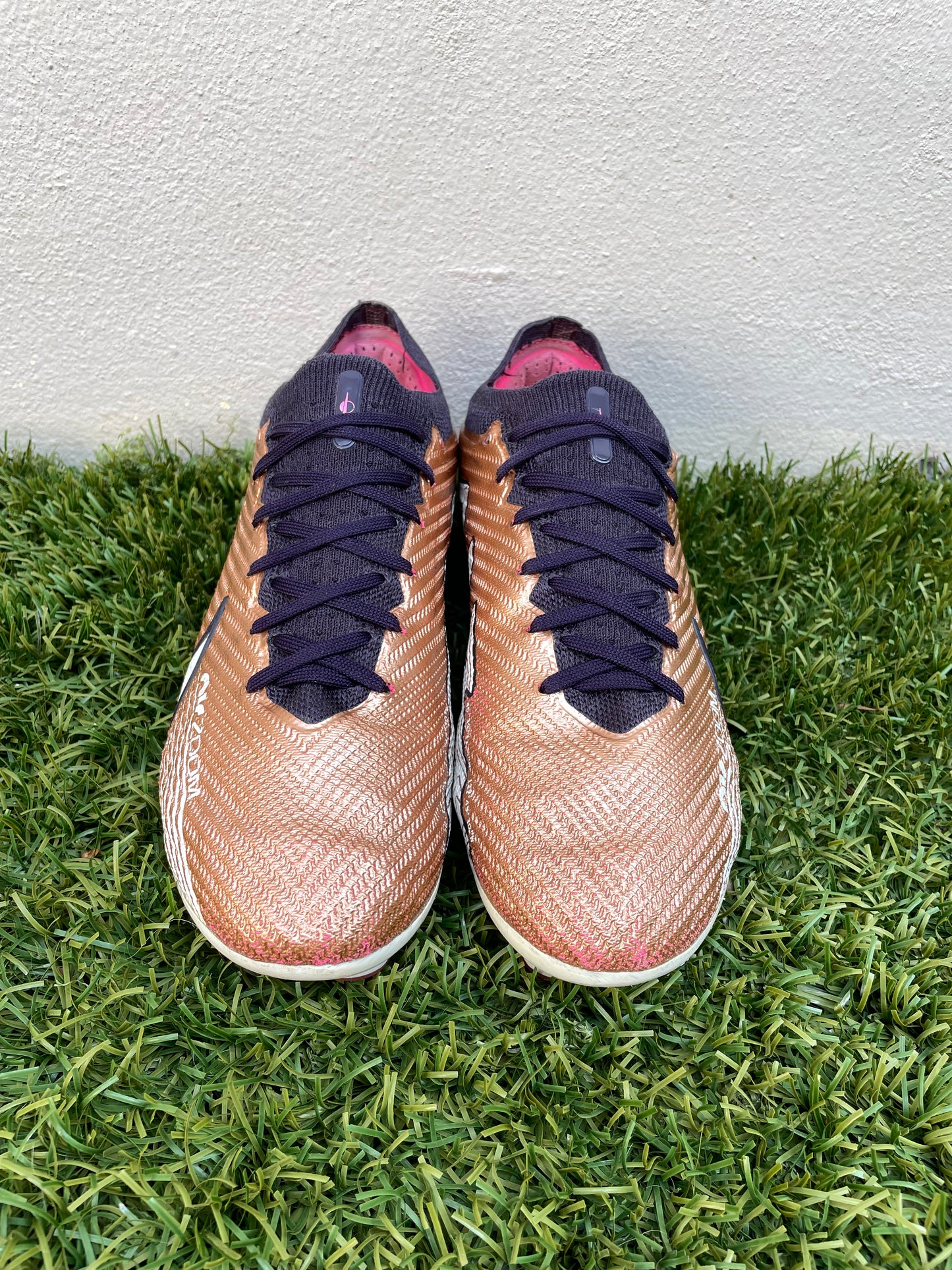 Nike Mercurial Vapor XV (7.5US)