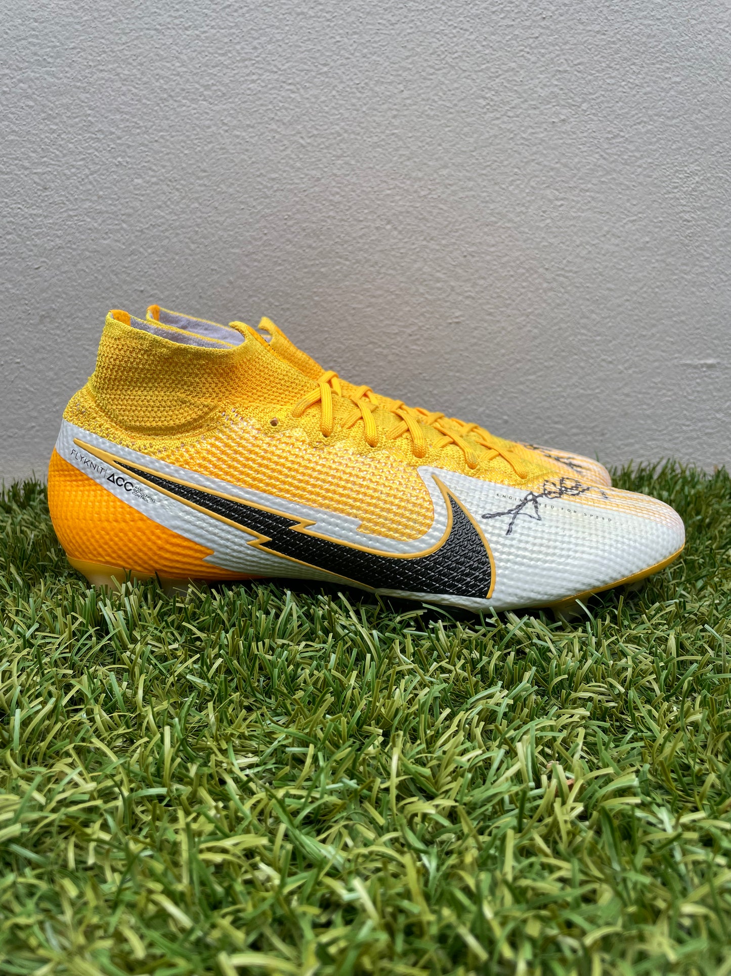 Nike Mercurial Superfly VII (9.5US)