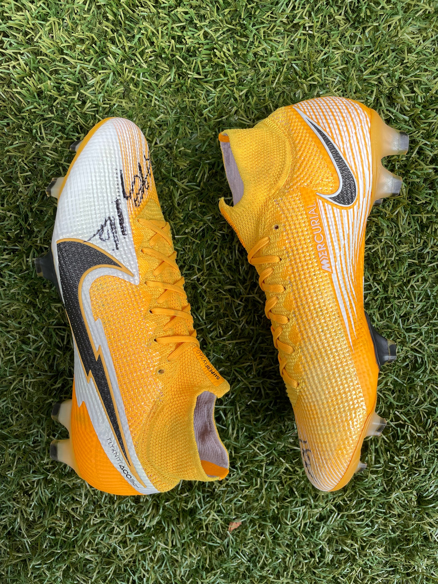 Nike Mercurial Superfly VII (9.5US)