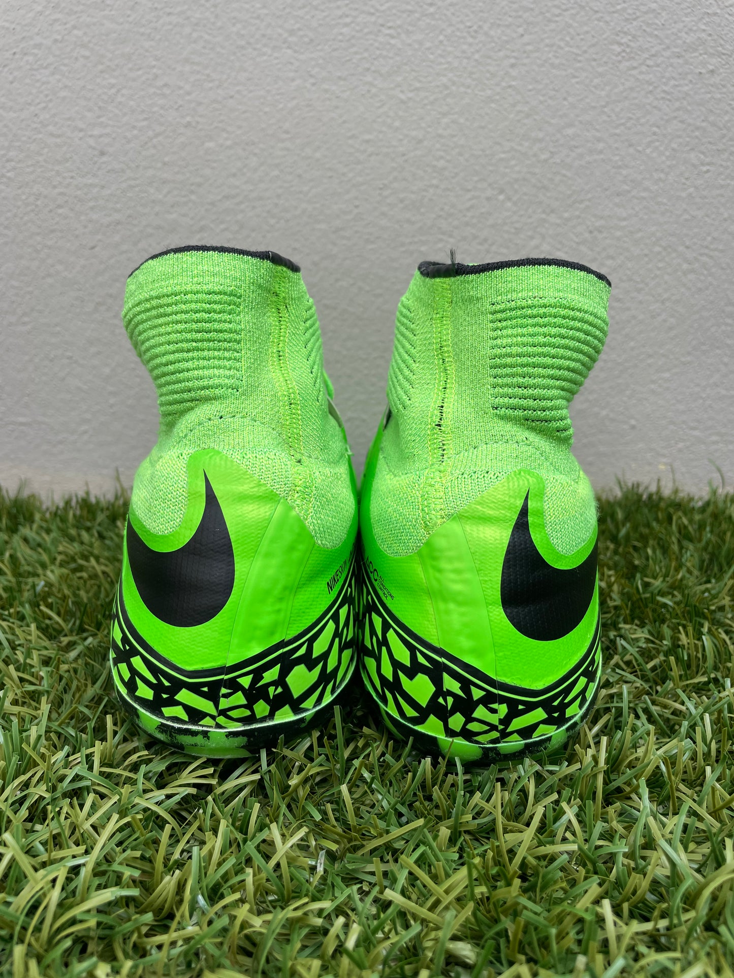 Nike Hypervenom Phantom II (8US)
