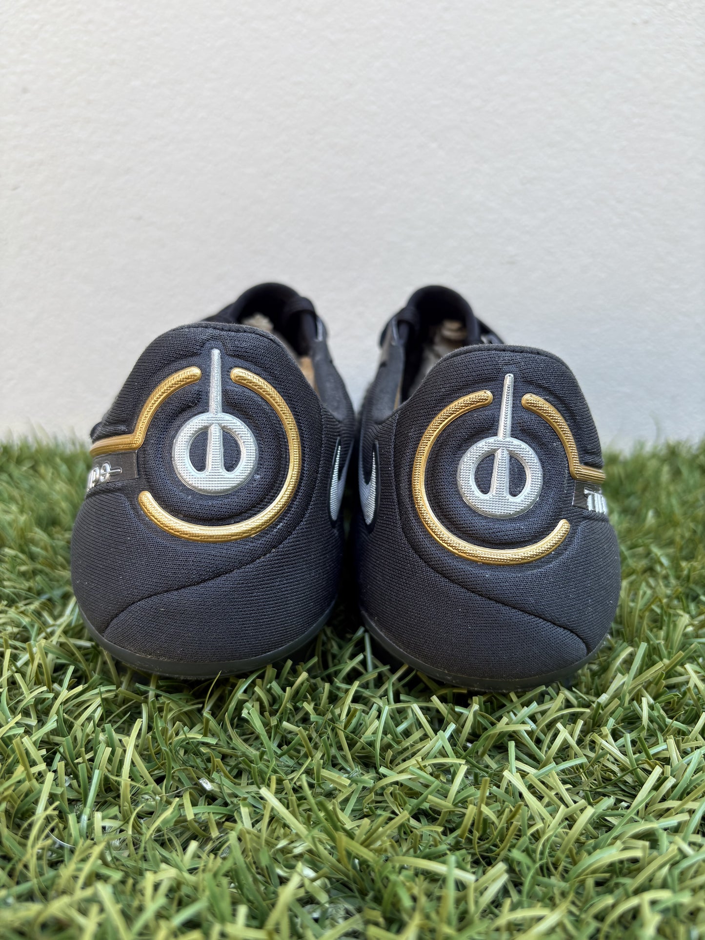 Nike Tiempo Legend IX (8.5US)