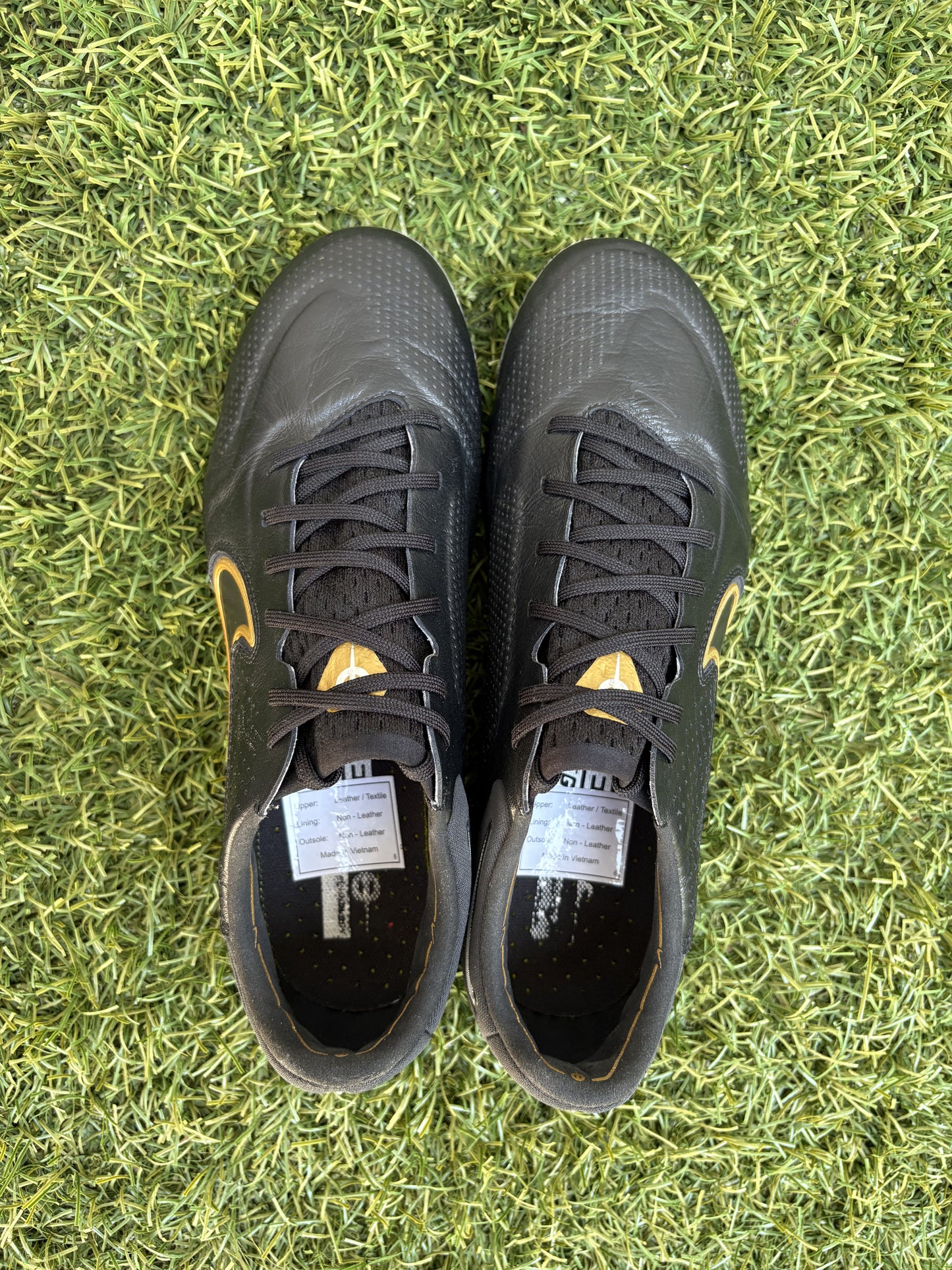 Nike Tiempo Legend IX (8.5US)