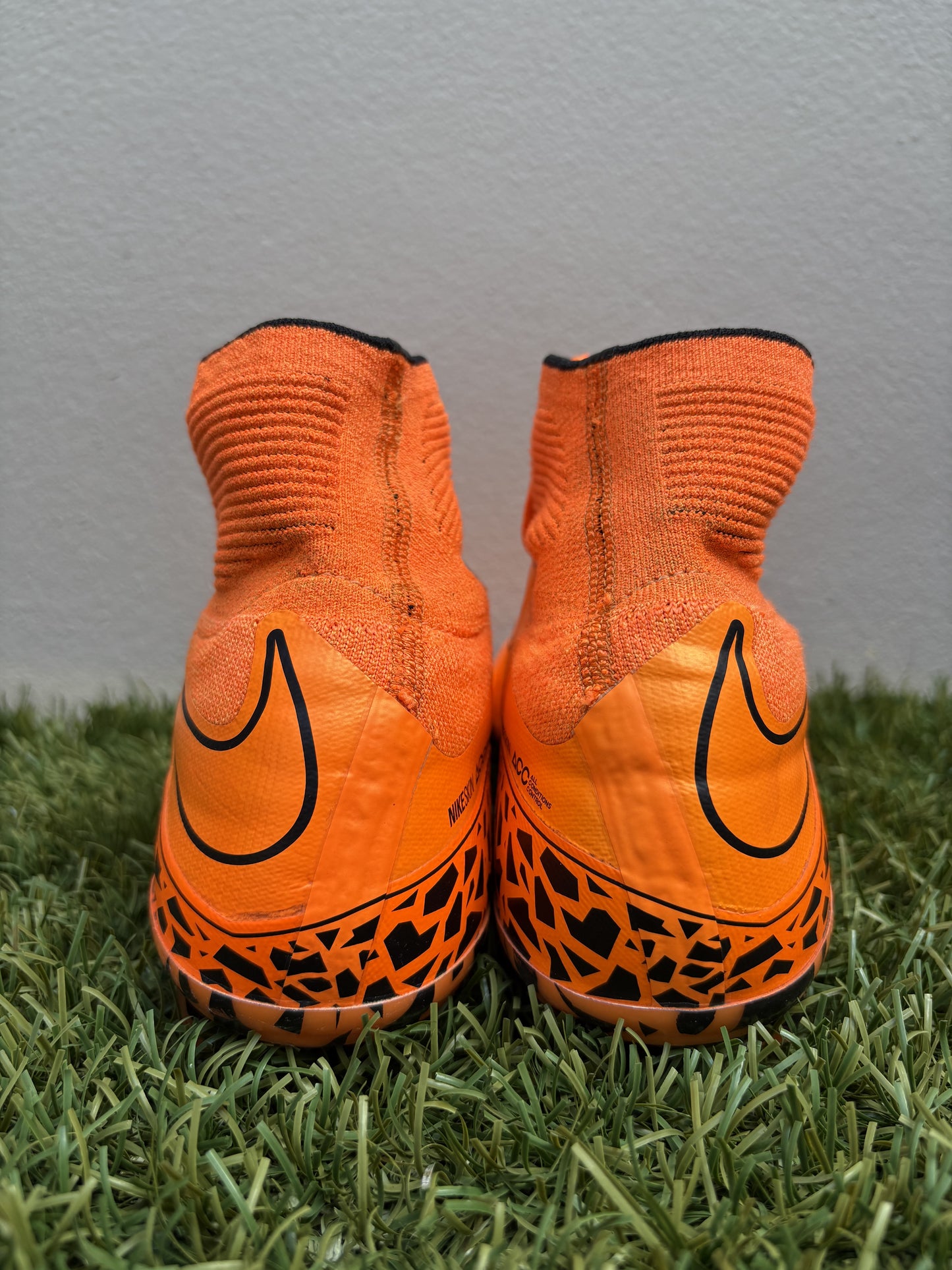 Nike Hypervenom Phantom II (8US)