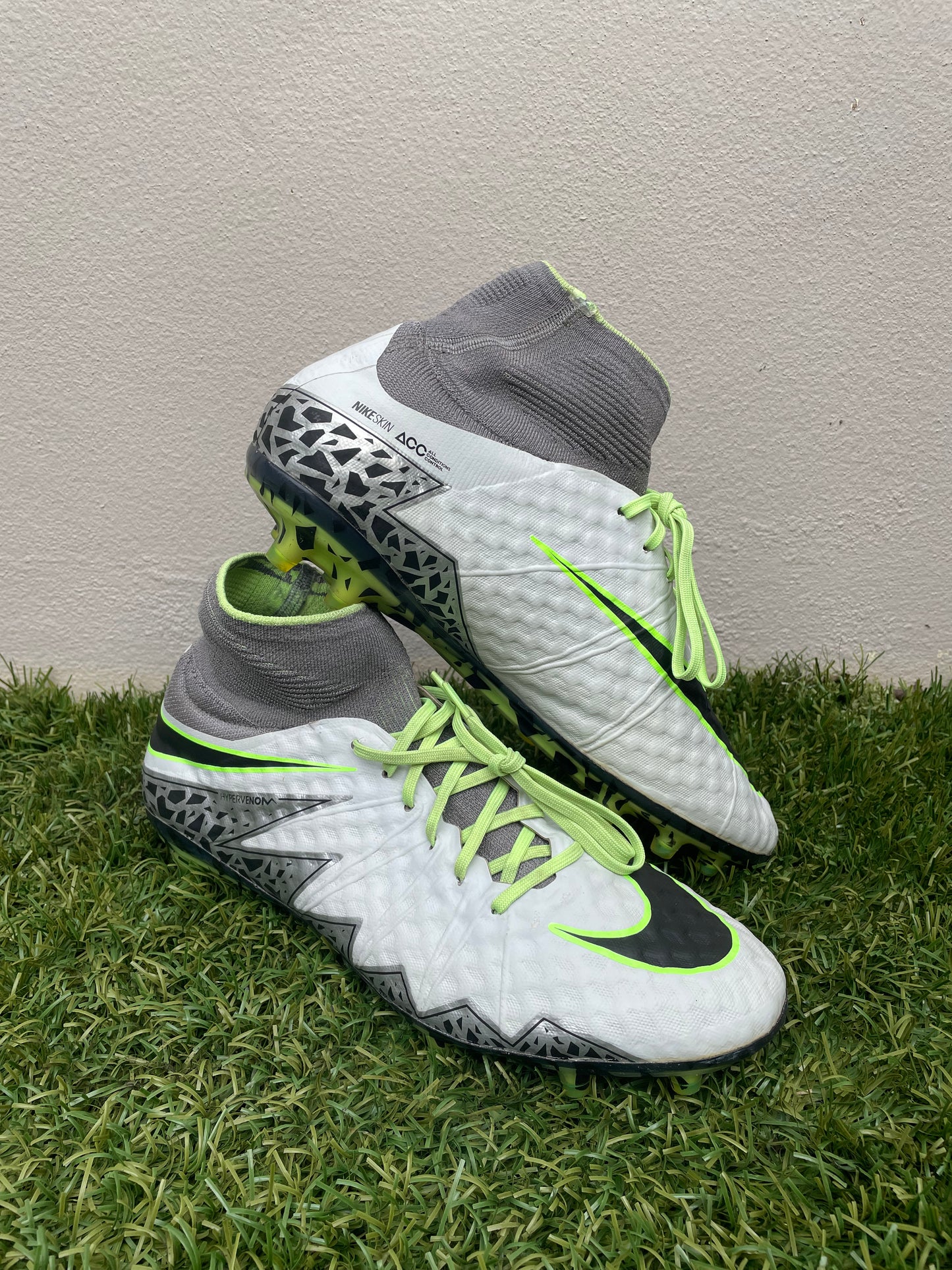 Nike Hypervenom Phantom II (10US)