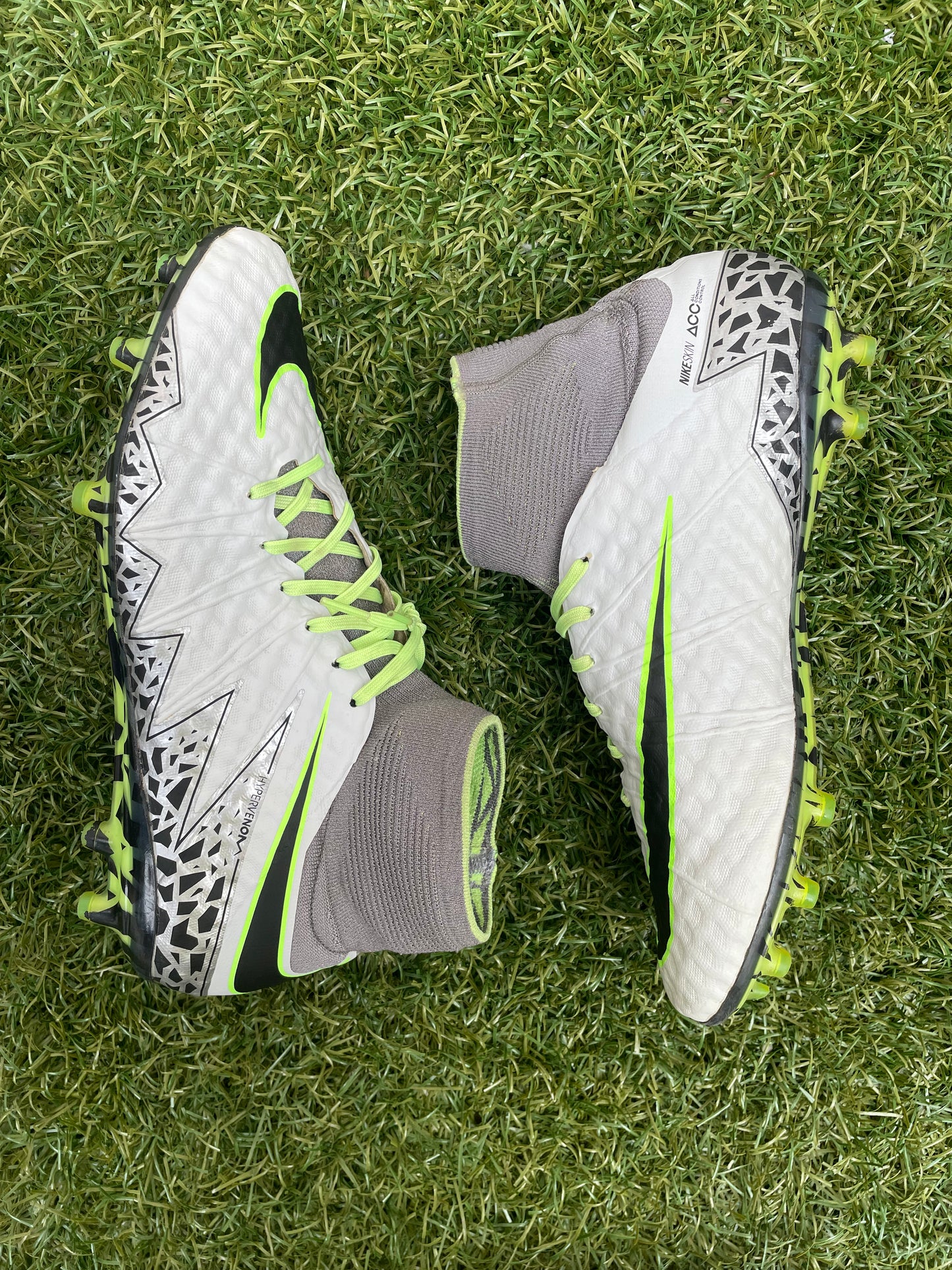 Nike Hypervenom Phantom II (10US)