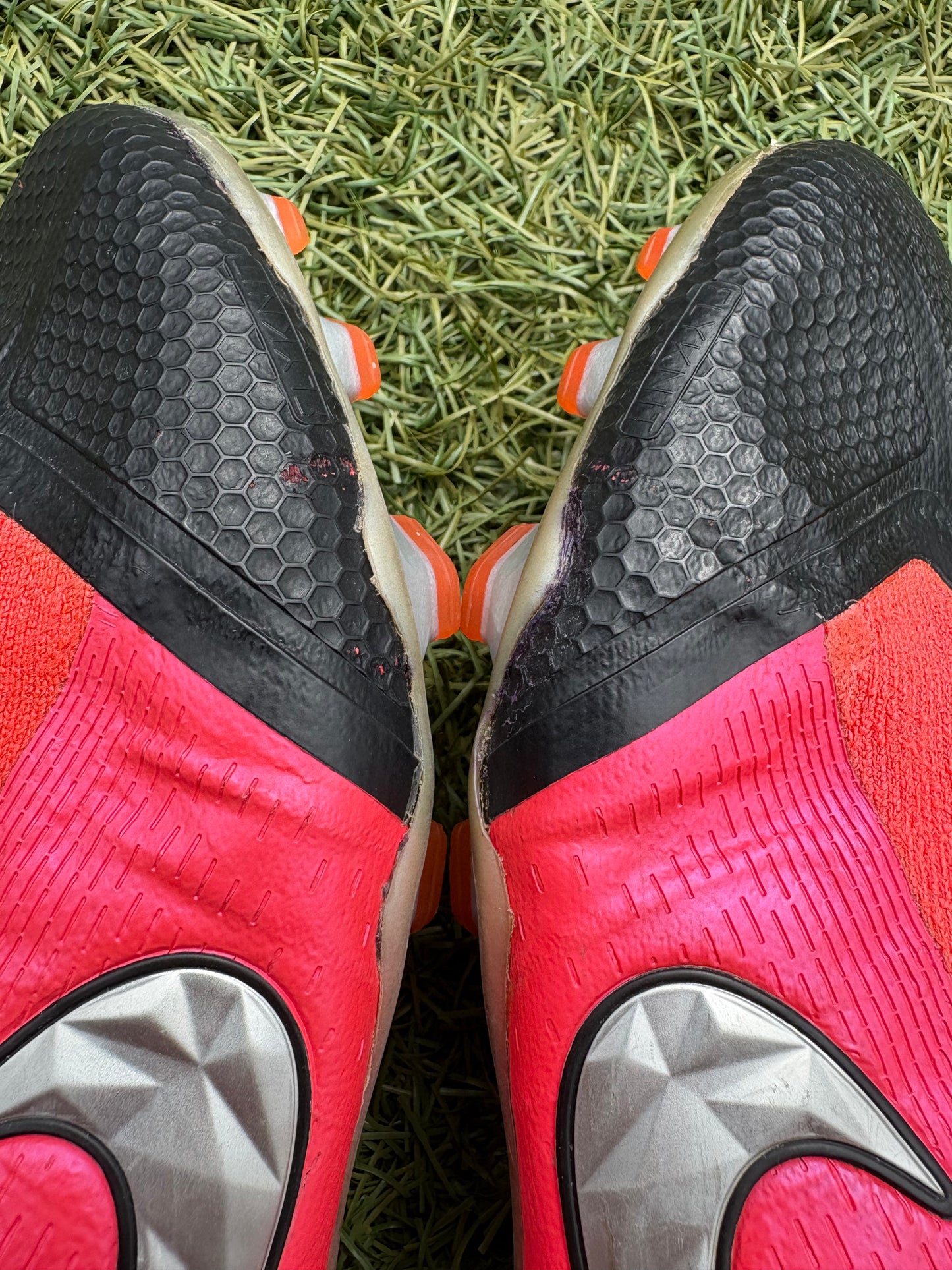 Nike Phantom Venom Elite (8.5US)