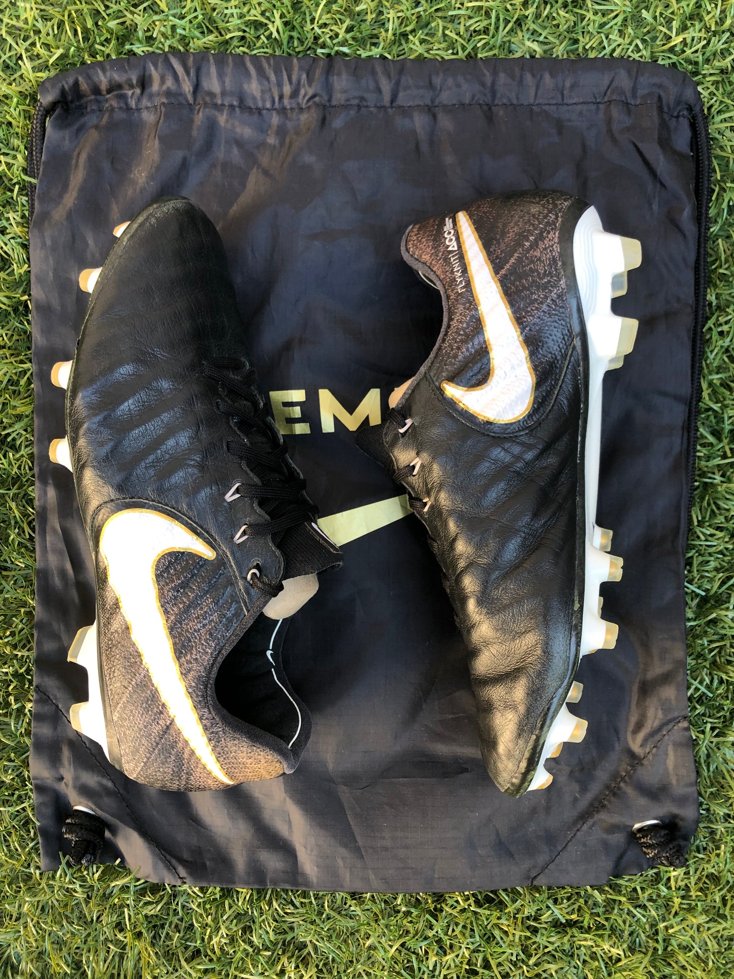 Nike Tiempo Legend VII (8US)