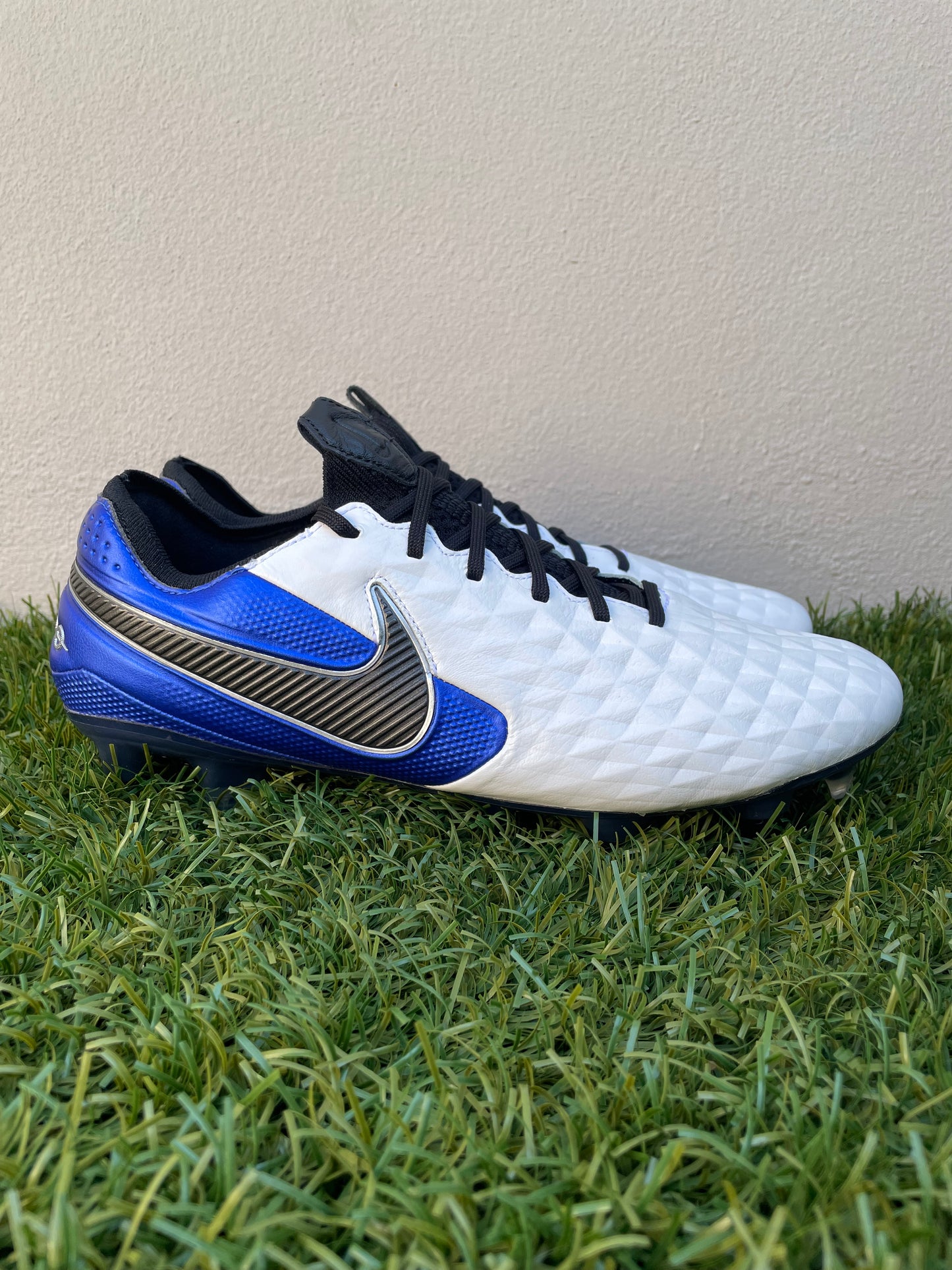Nike Tiempo Legend VIII (9US)