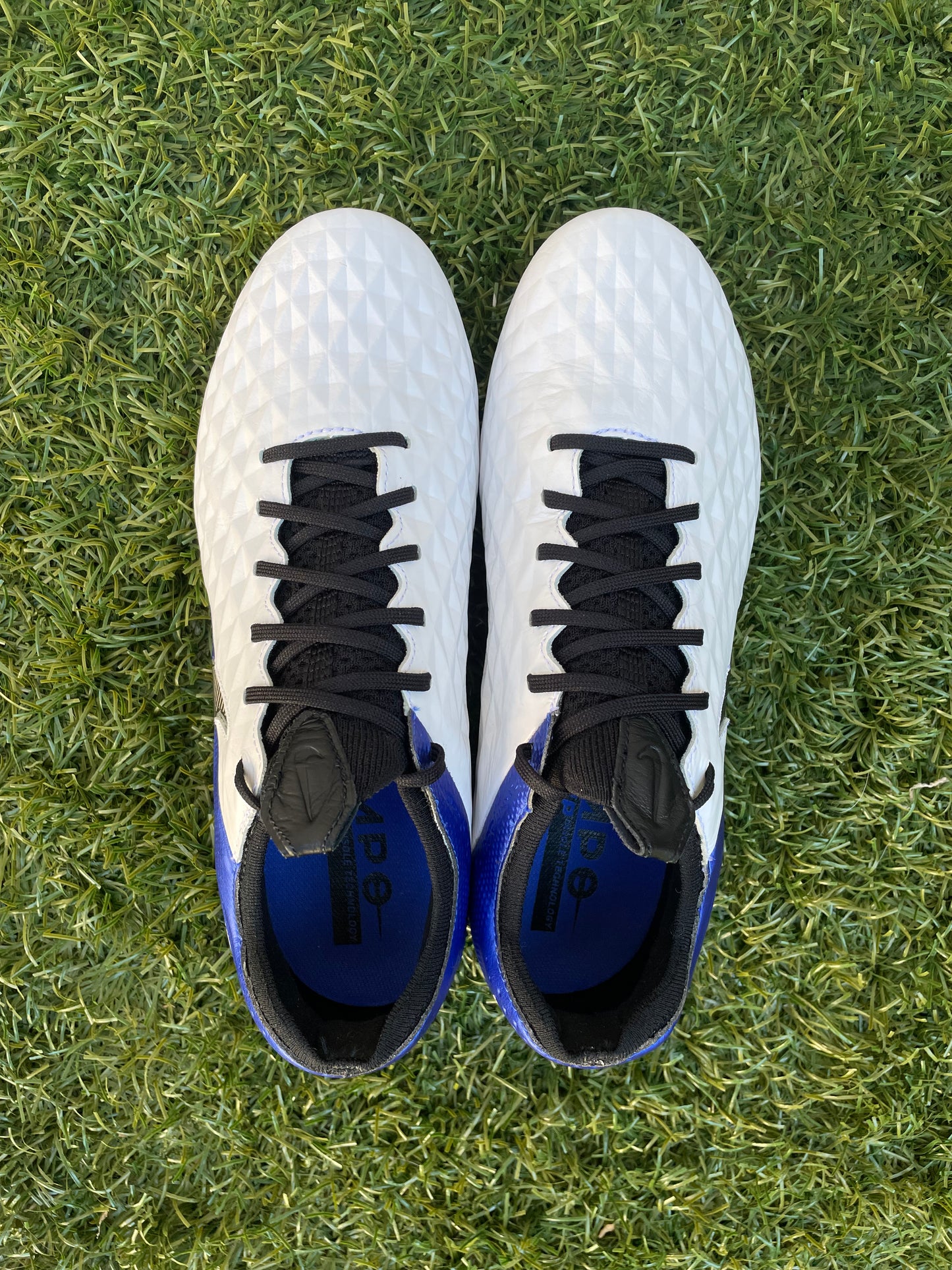 Nike Tiempo Legend VIII (9US)