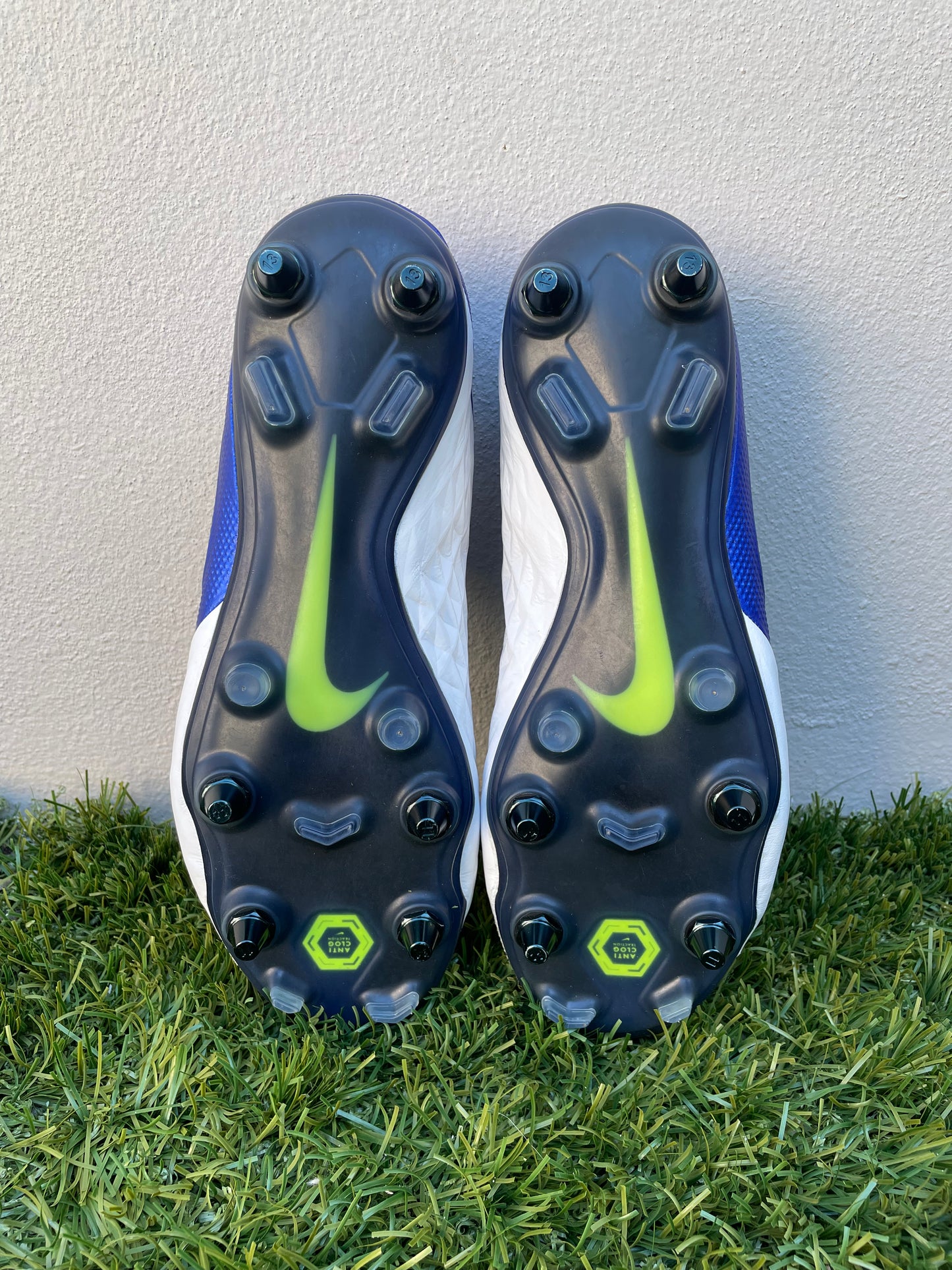 Nike Tiempo Legend VIII (9US)
