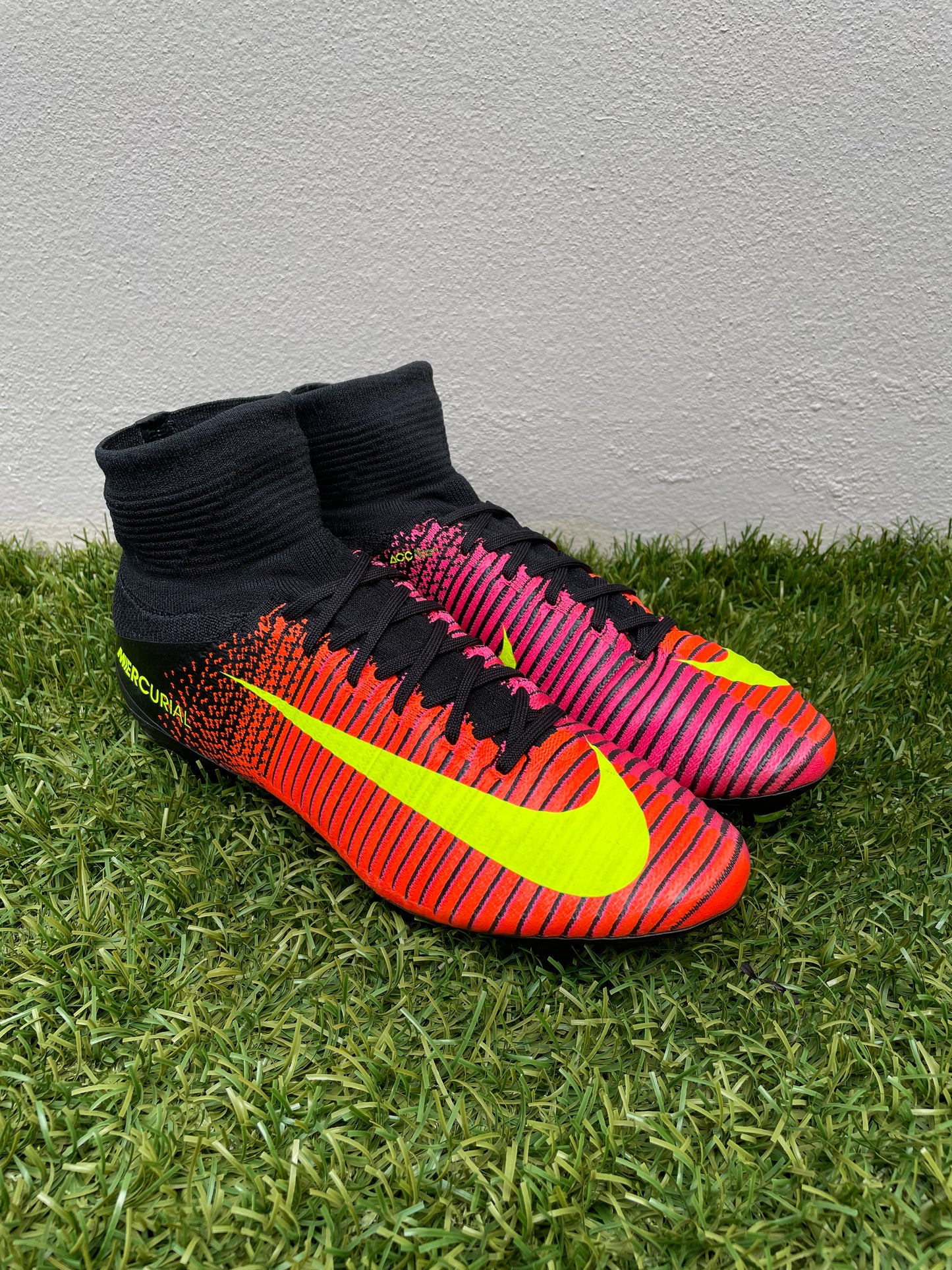 Nike Mercurial Superfly V (7.5US)