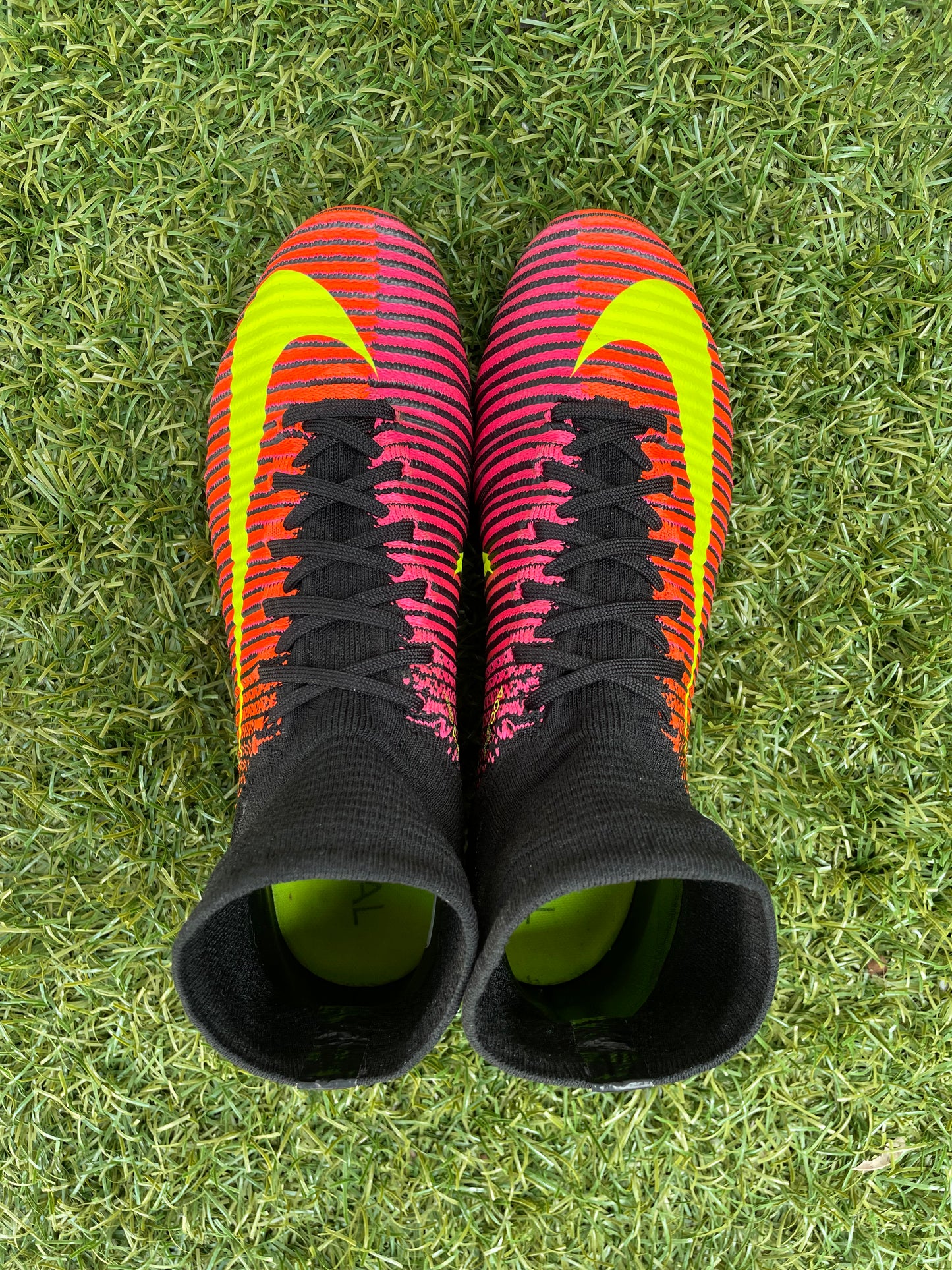 Nike Mercurial Superfly V (7.5US)