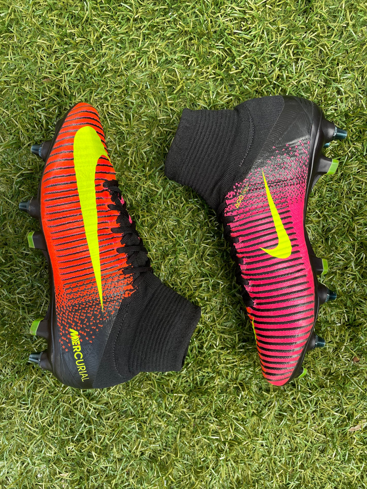 Nike Mercurial Superfly V (7.5US)
