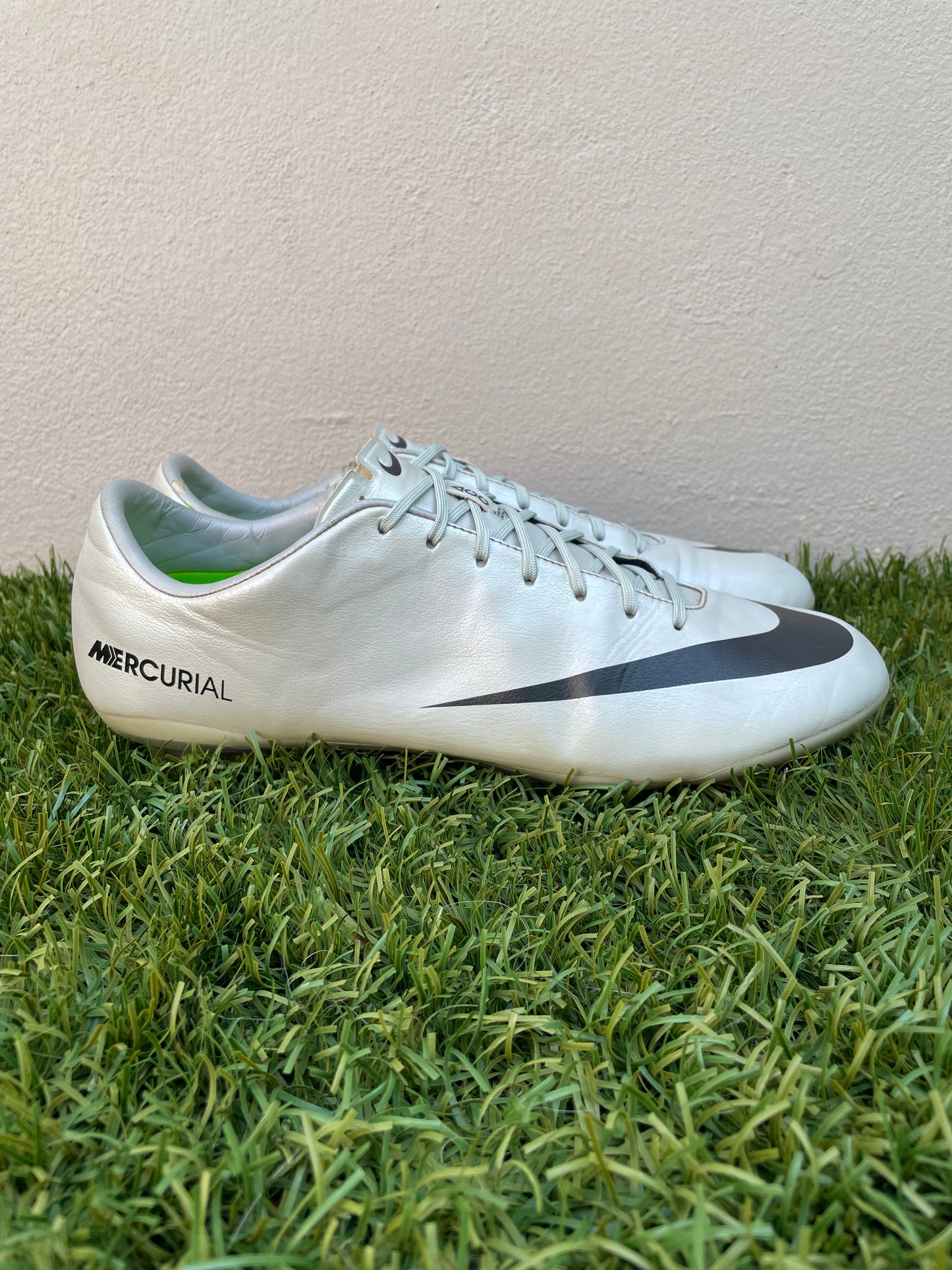 Nike Mercurial Vapor IX (8.5US)