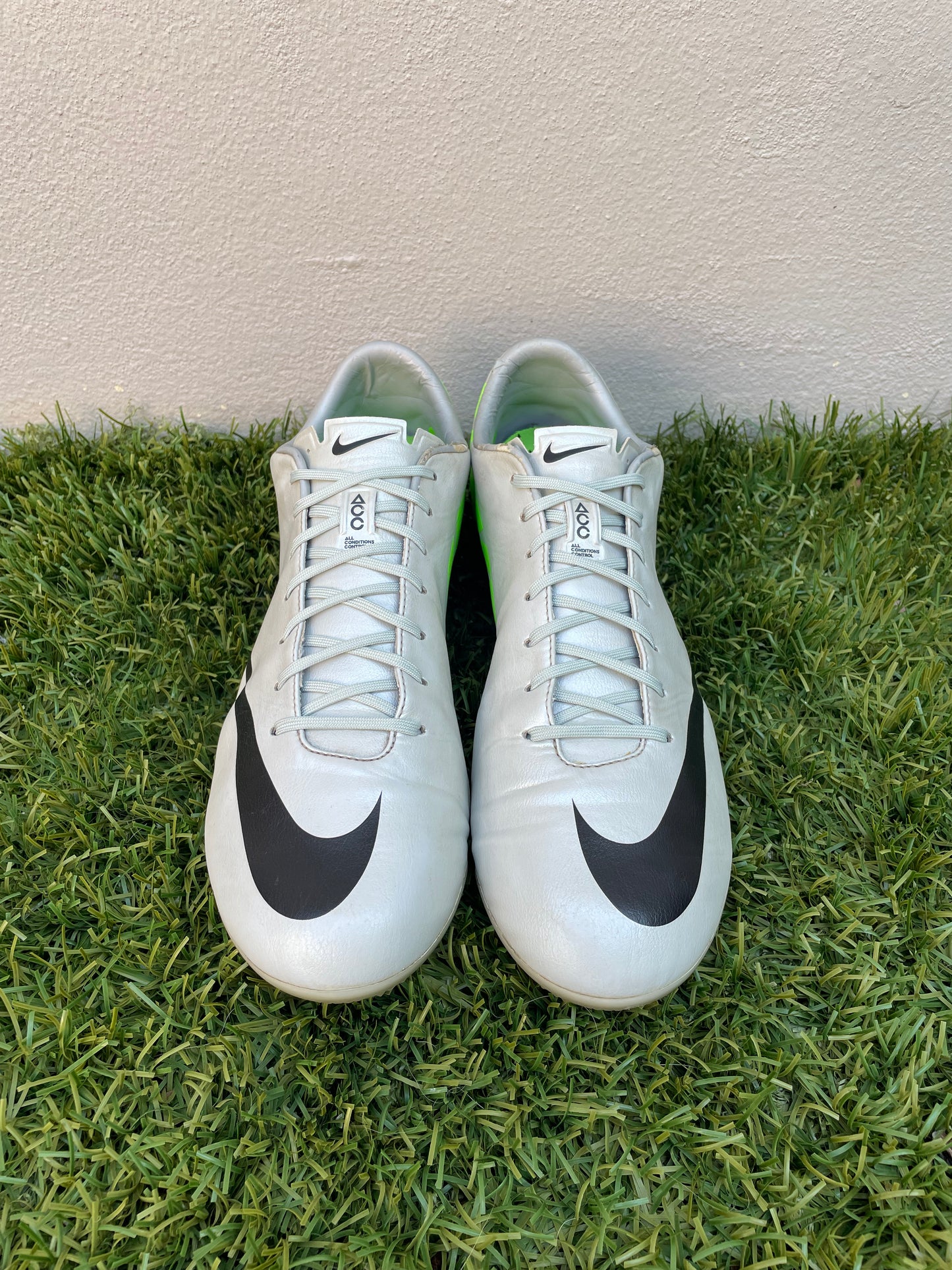 Nike Mercurial Vapor IX (8.5US)