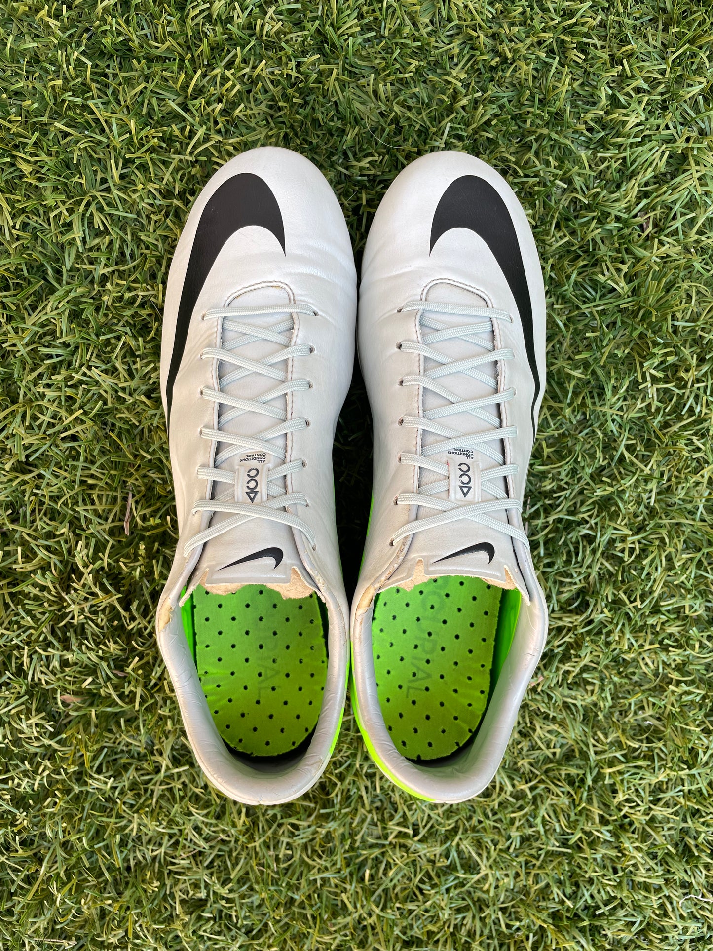 Nike Mercurial Vapor IX (8.5US)