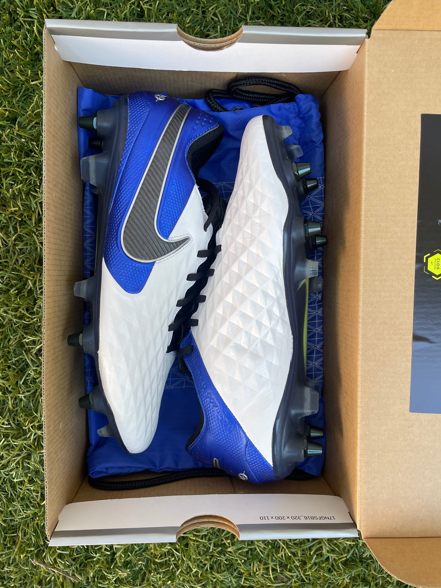 Nike Tiempo Legend VIII (9US)