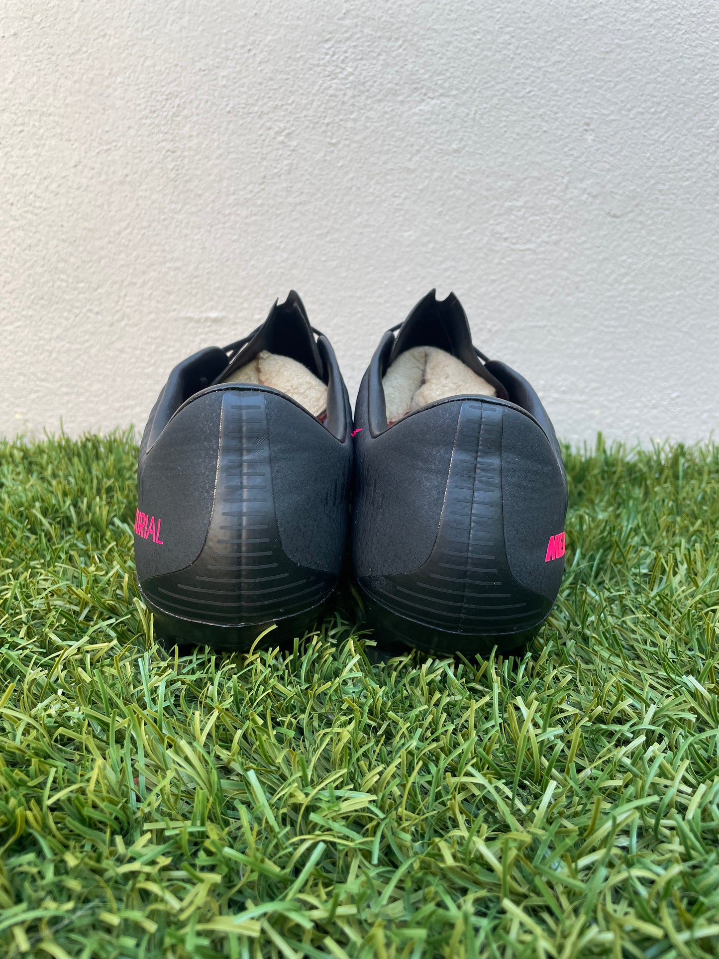 Nike Mercurial Vapor XI (8.5US)