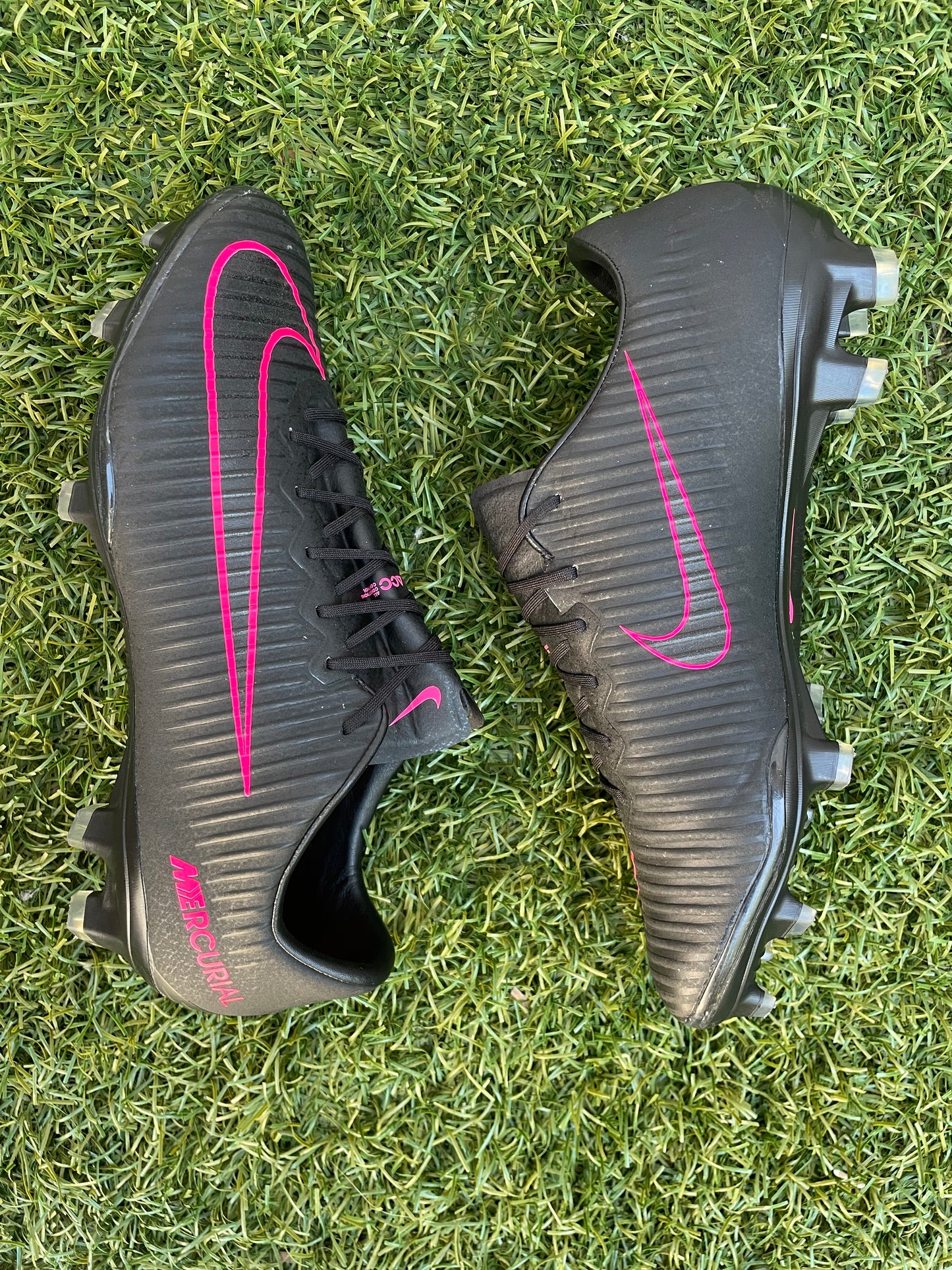 Nike Mercurial Vapor XI (8.5US)