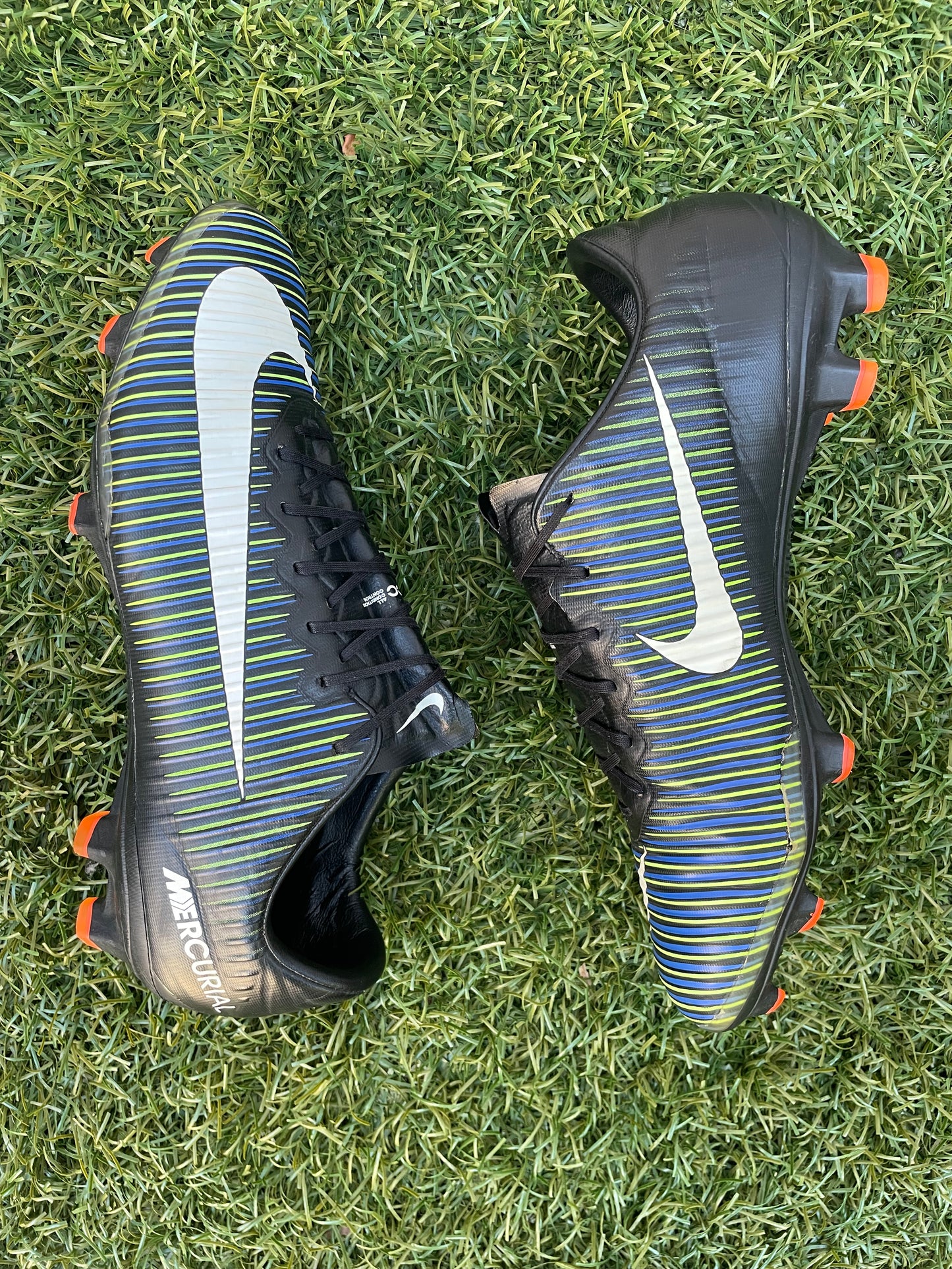 Nike Mercurial Vapor XI (8US)