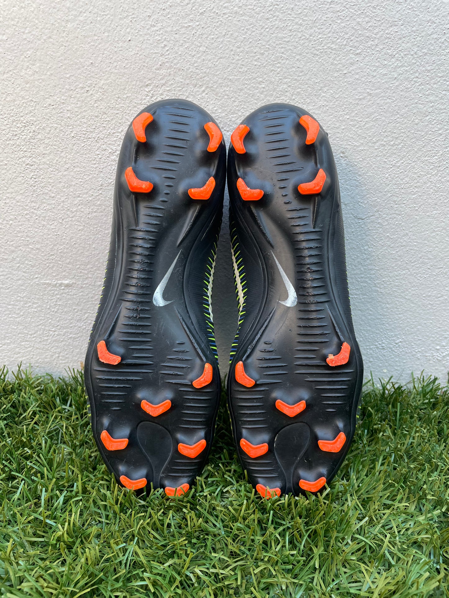 Nike Mercurial Vapor XI (8US)