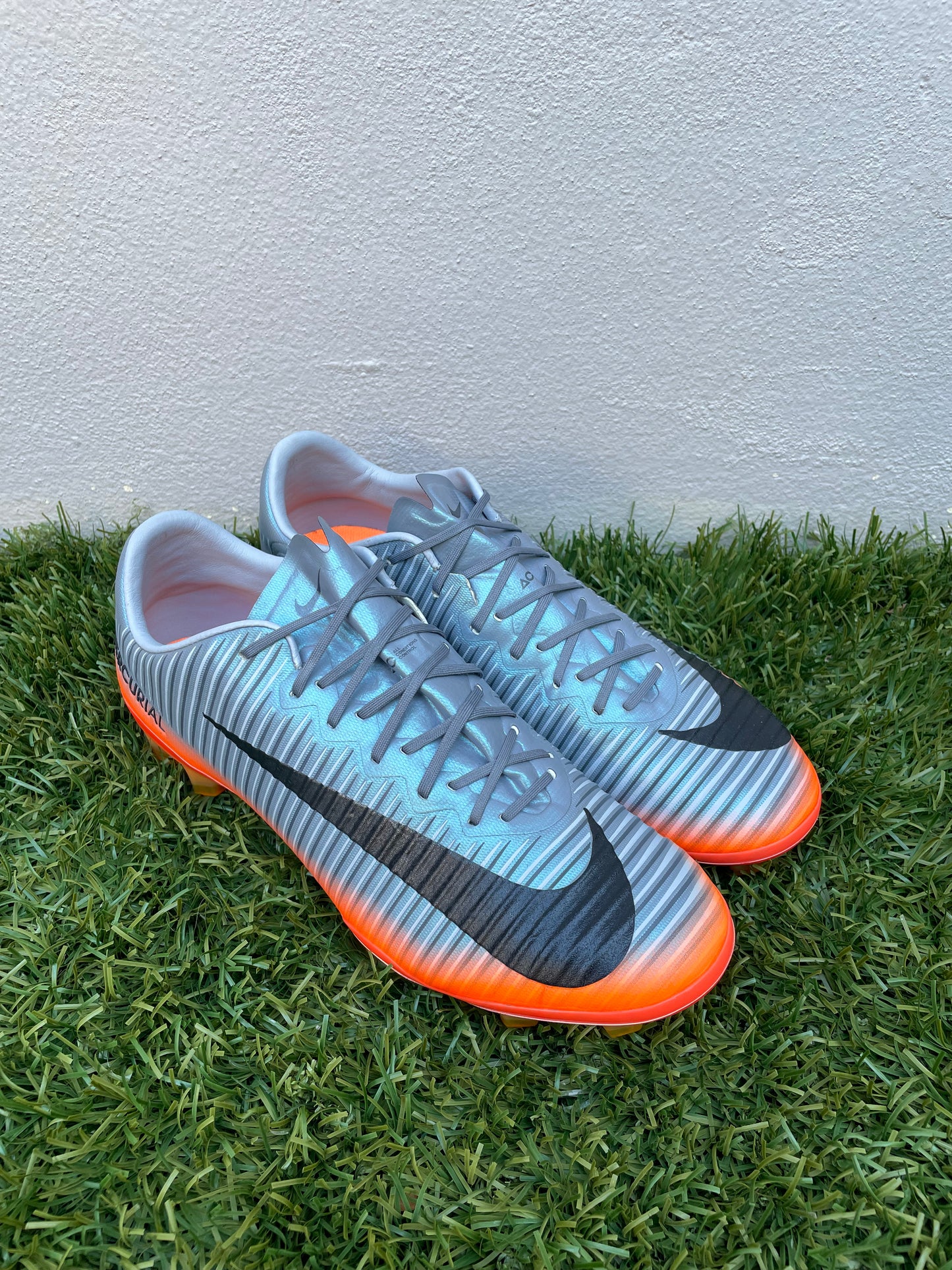 Nike Mercurial Vapor XI (7US)