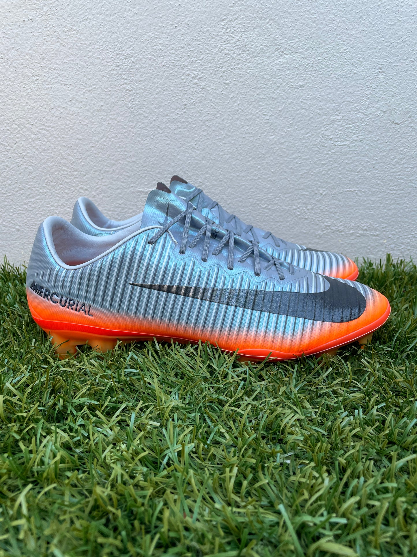 Nike Mercurial Vapor XI (7US)