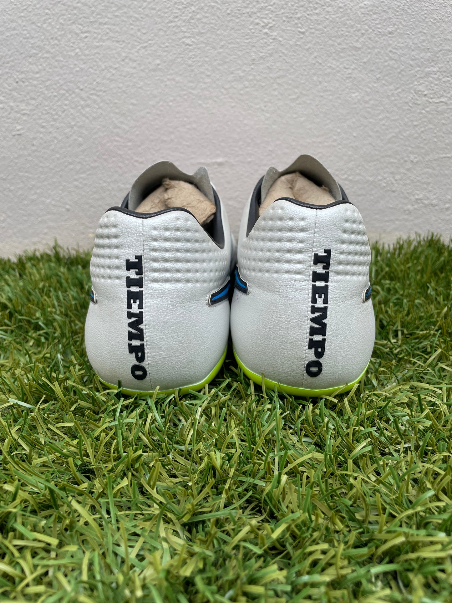 Nike Tiempo Legend V (7.5US)