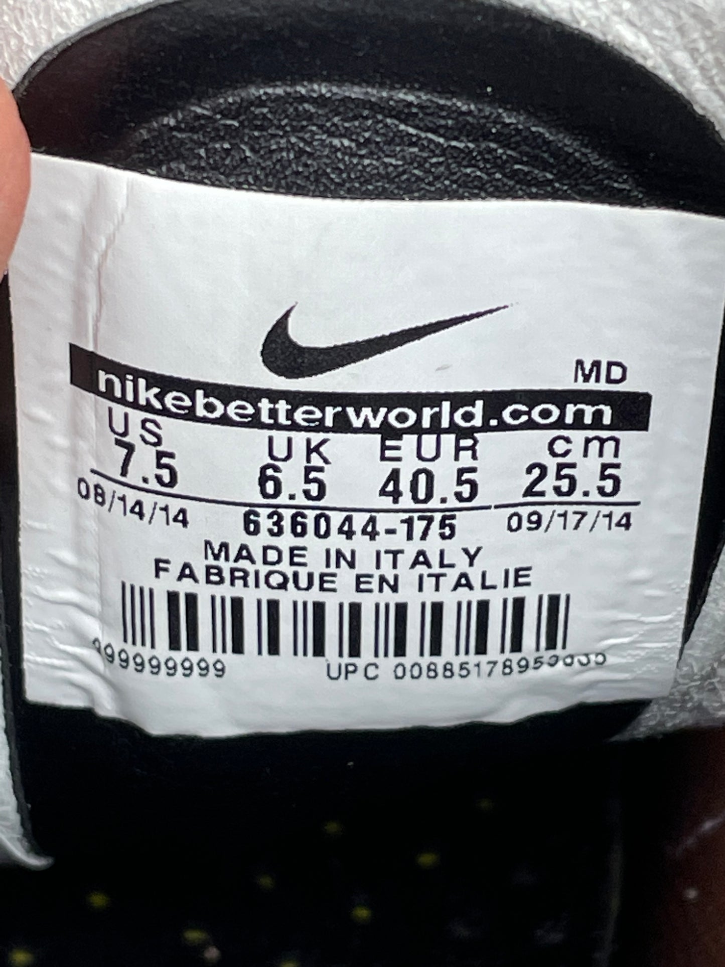 Nike Tiempo Legend V (7.5US)