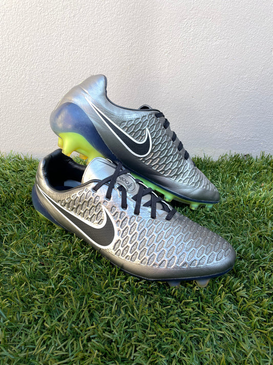 Nike Magista Opus I (10.5US)