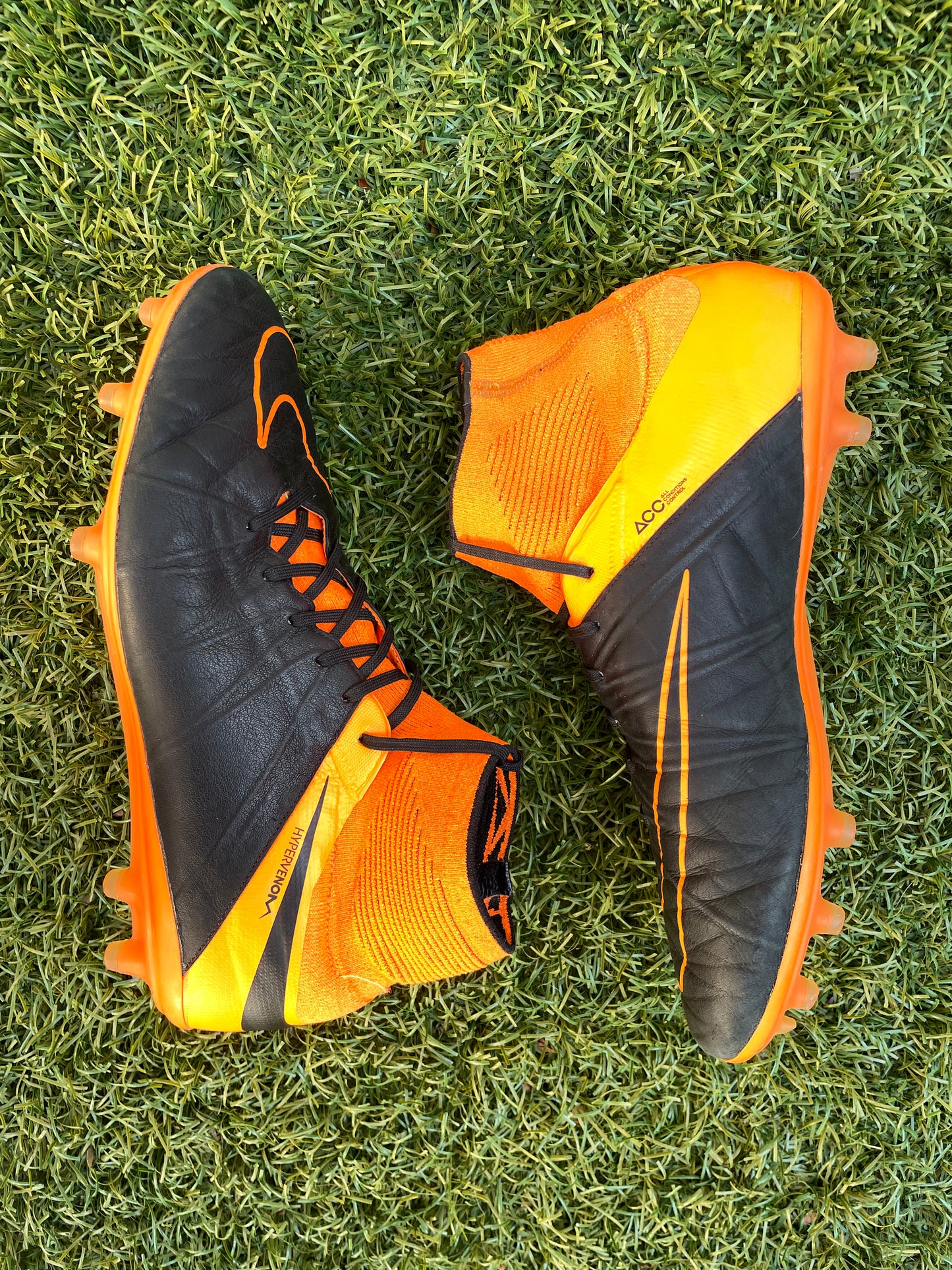 Nike Hypervenom Phantom II (10US)