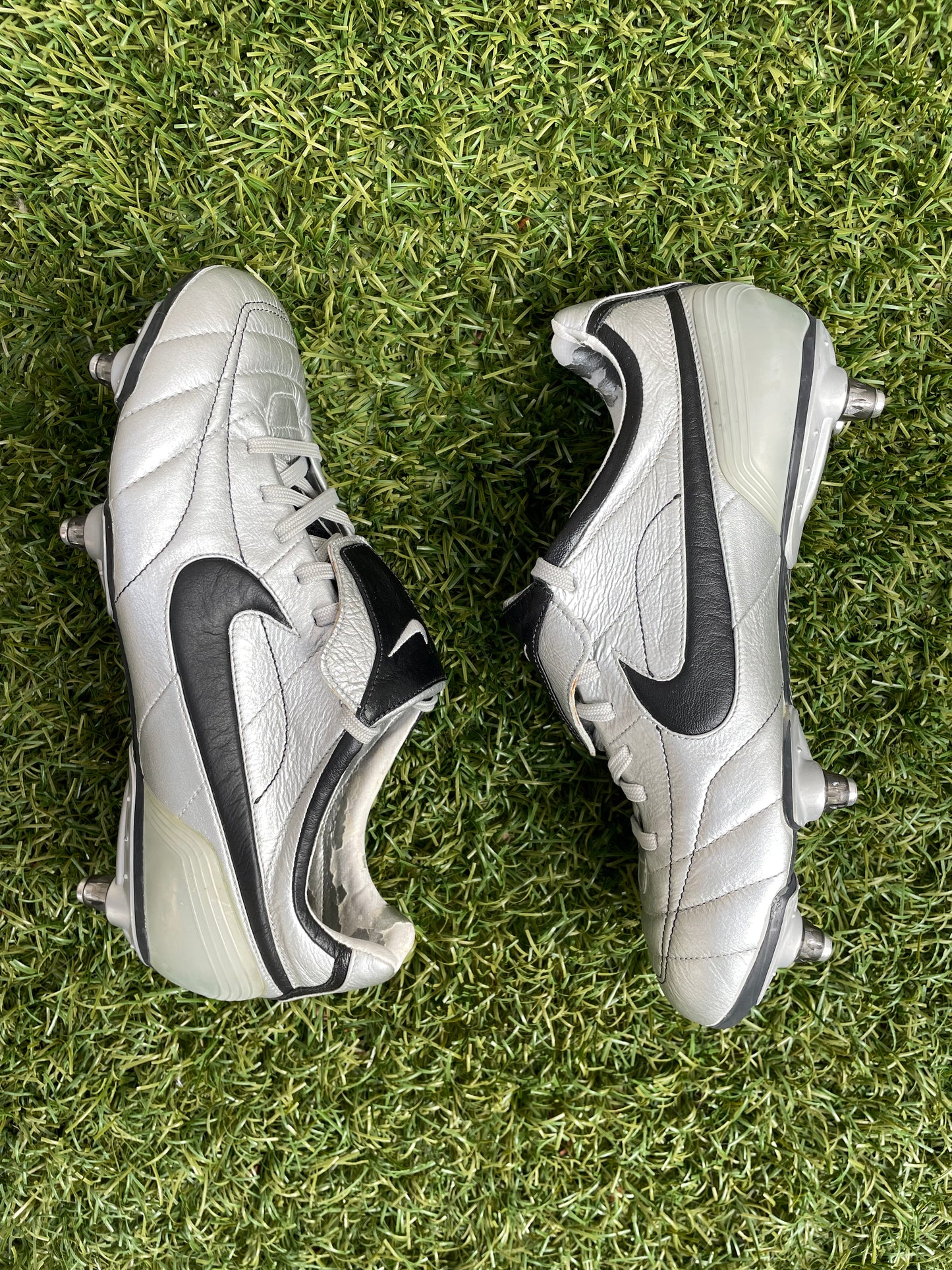 Nike Tiempo Air Legend (8.5US)