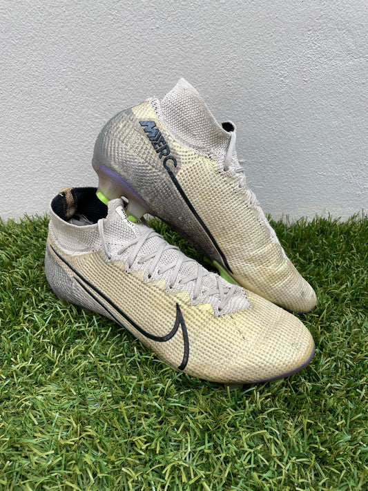 Nike Mercurial Superfly VII (9.5US)