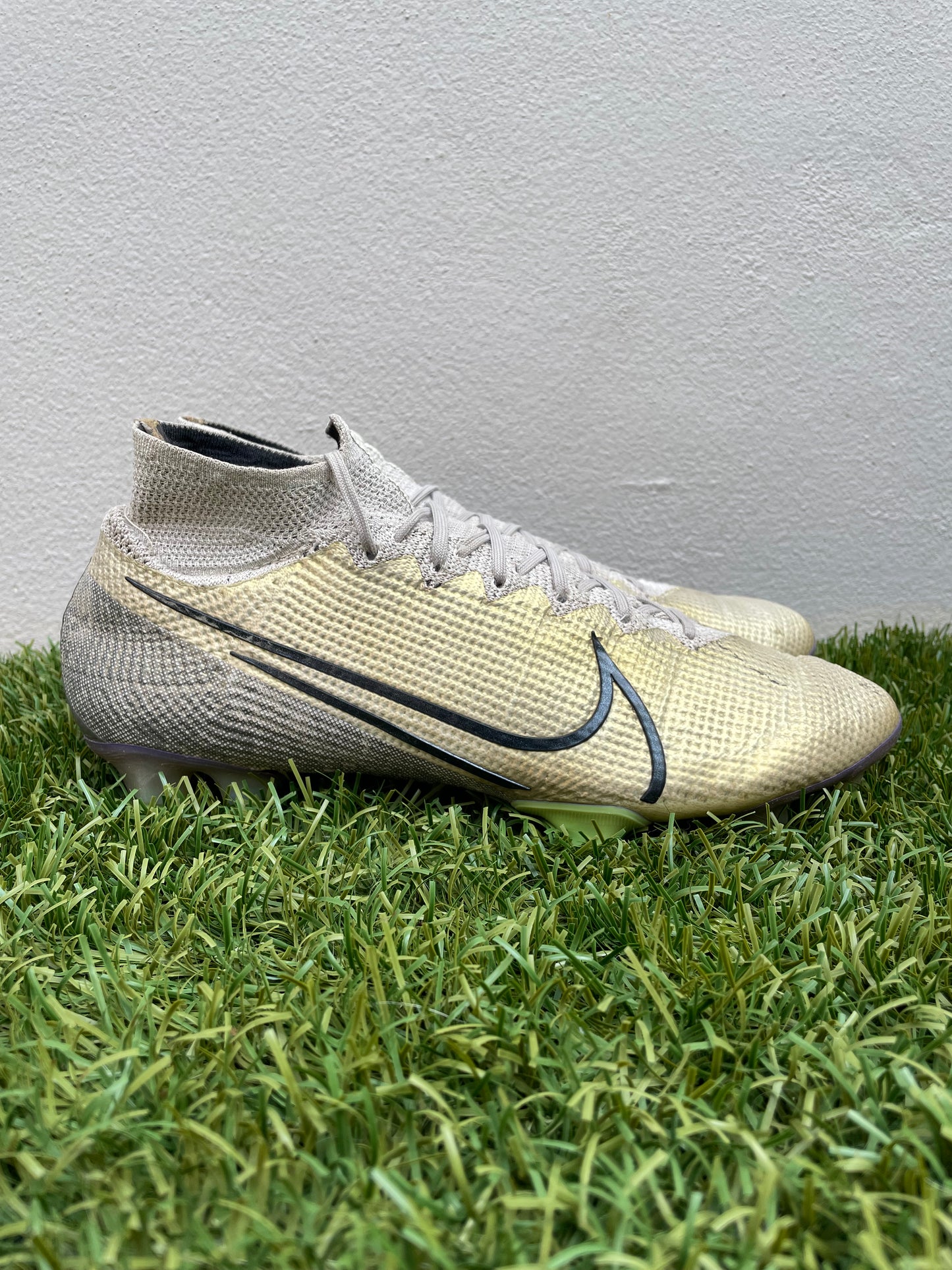 Nike Mercurial Superfly VII (9.5US)