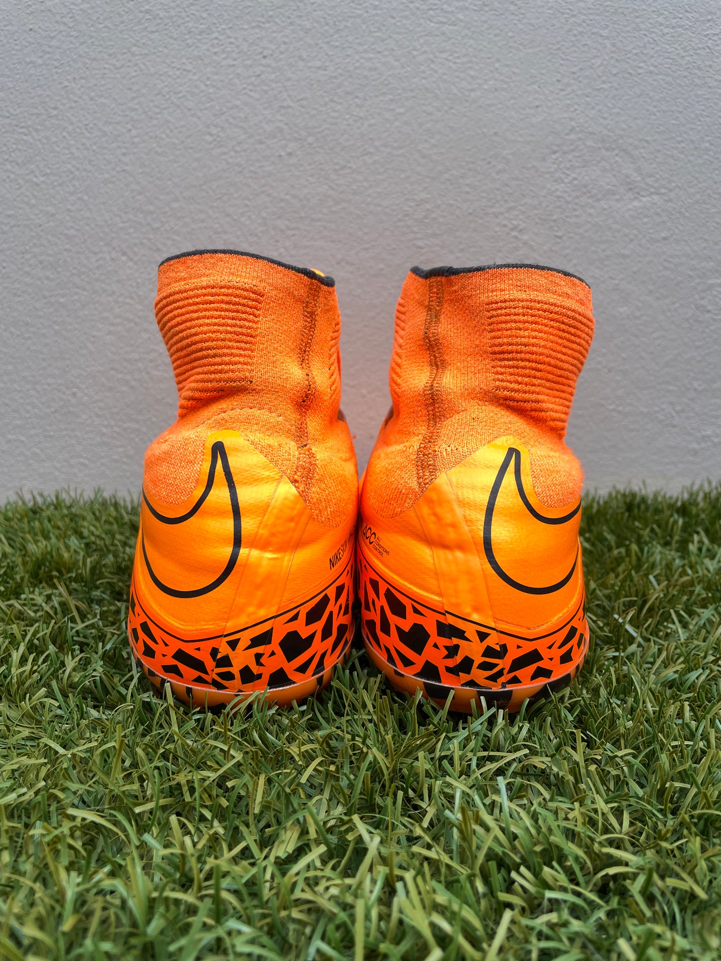 Nike Hypervenom Phantom II (13US)