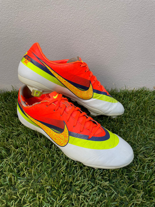 Nike Mercurial Vapor IX (9.5US)