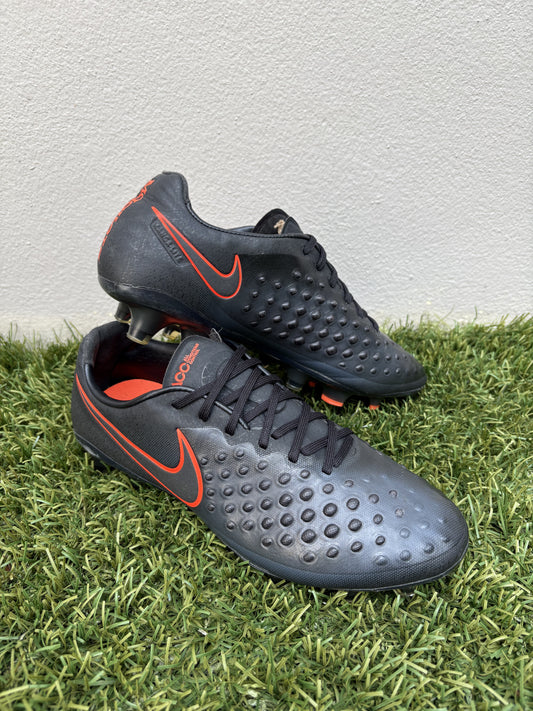 Nike Magista Opus II (7.5US)