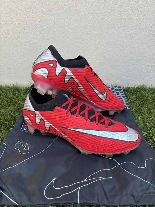 Nike Mercurial Vapor XV (9.5US)