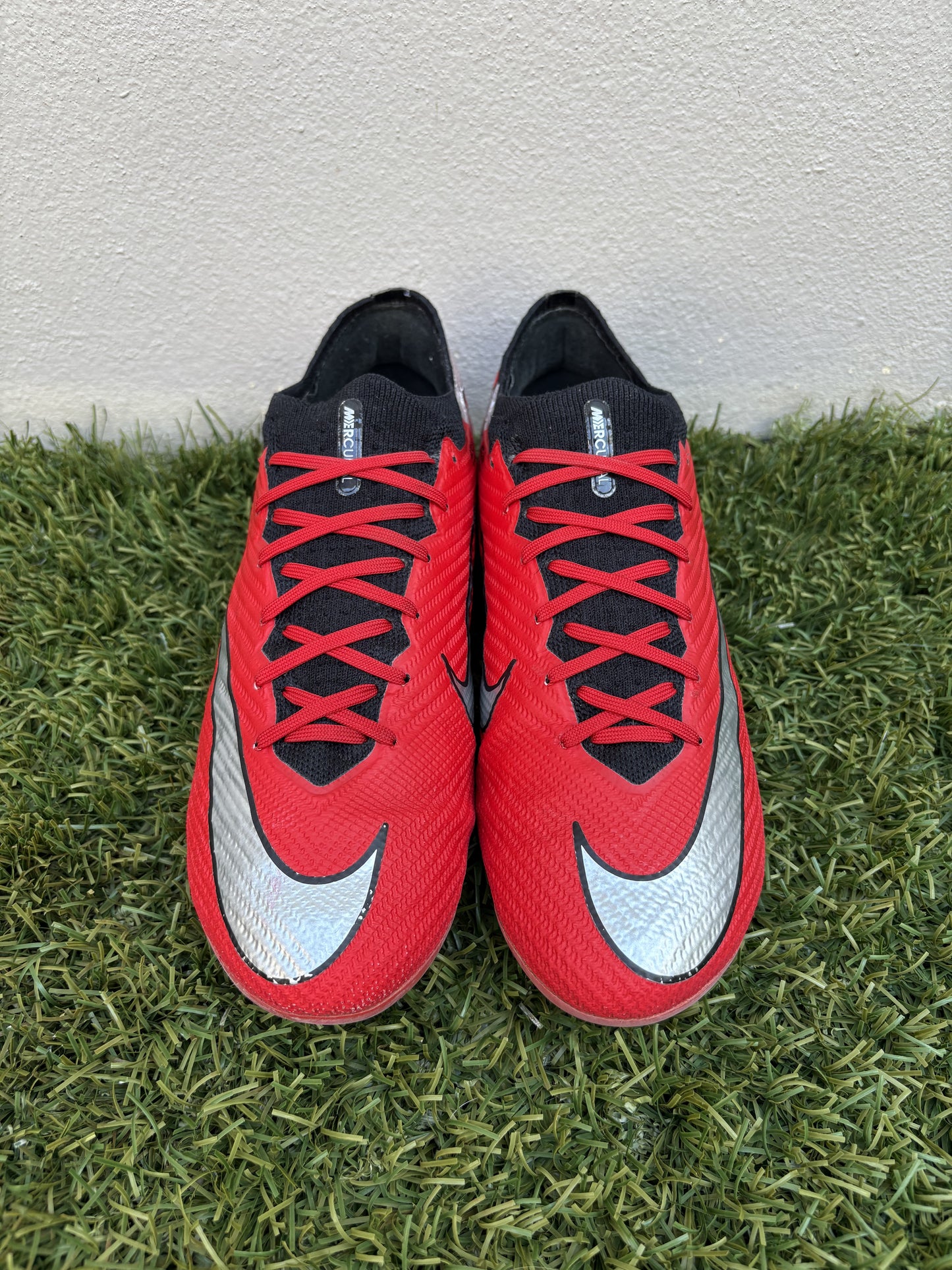 Nike Mercurial Vapor XV (9.5US)