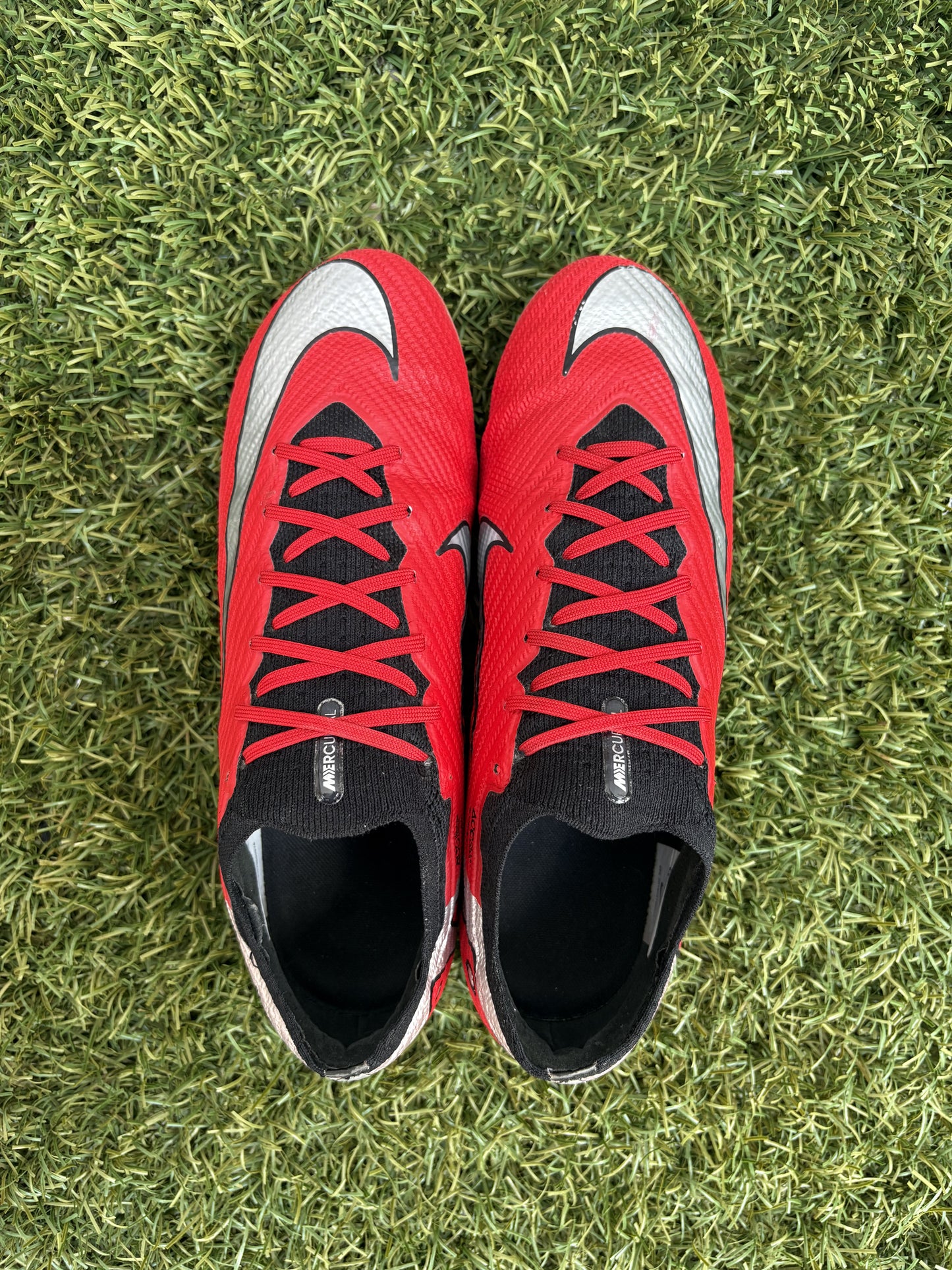 Nike Mercurial Vapor XV (9.5US)