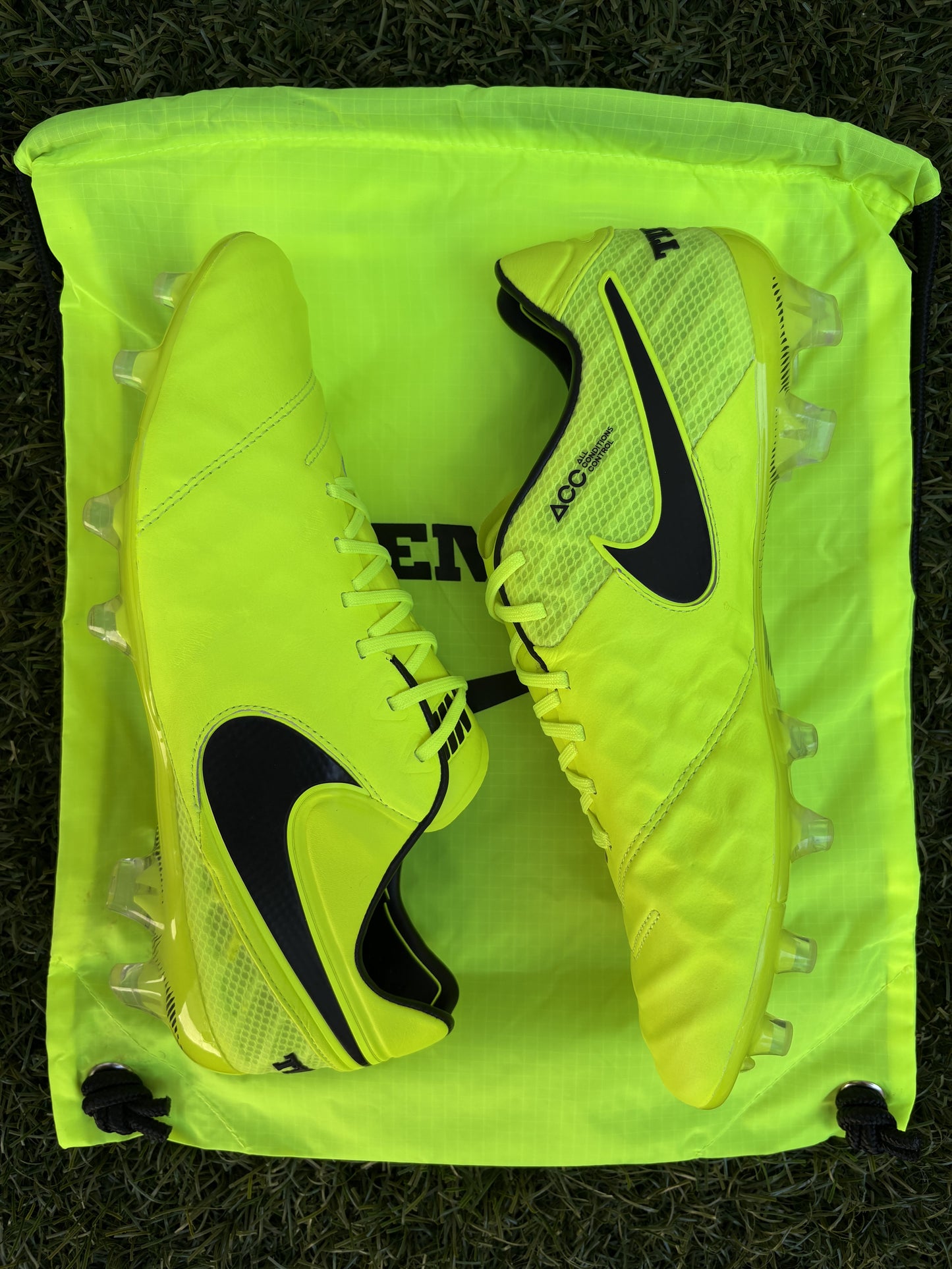 Nike Tiempo Legend VI (10US)