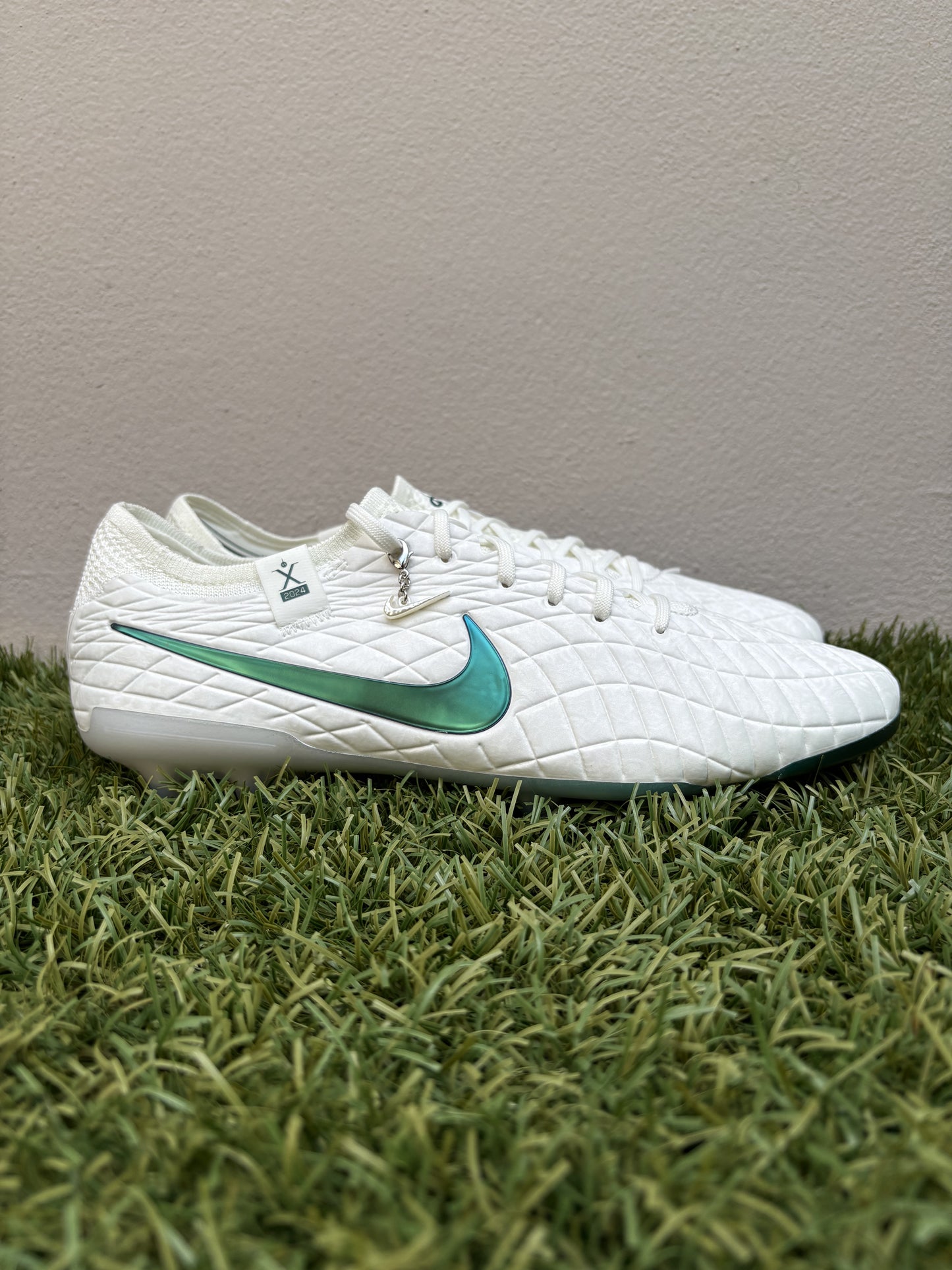 Nike Tiempo Legend X SE 'Pearl' (9US)