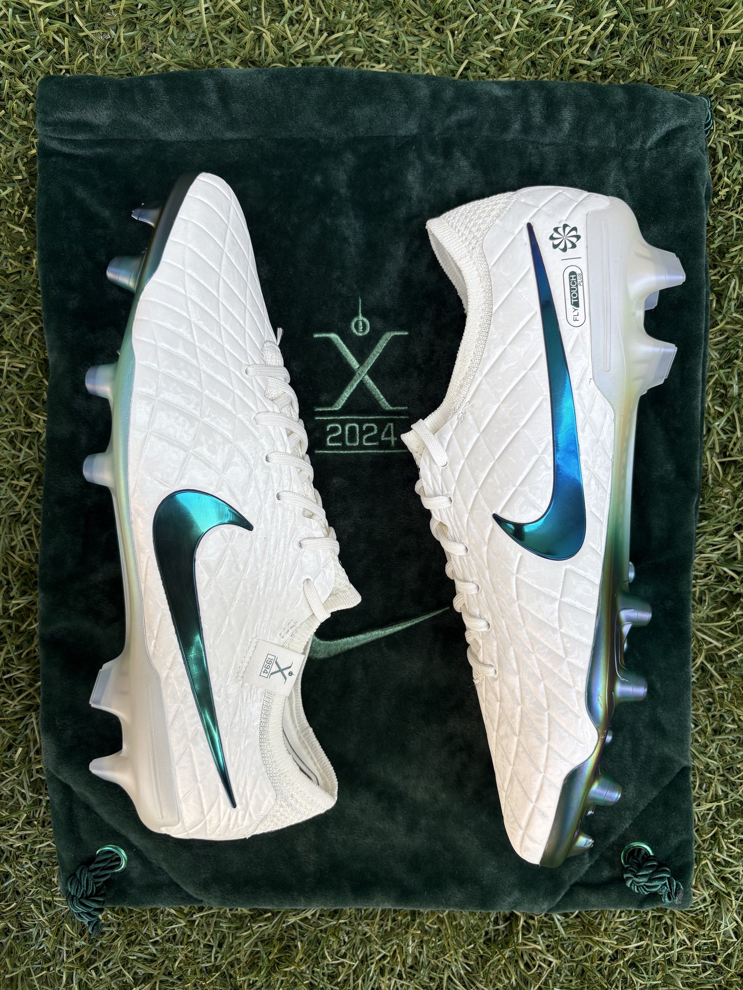 Nike Tiempo Legend X SE 'Pearl' (9US)