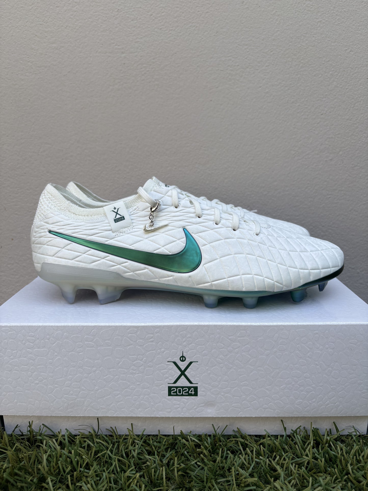 Nike Tiempo Legend X SE 'Pearl' (10US)