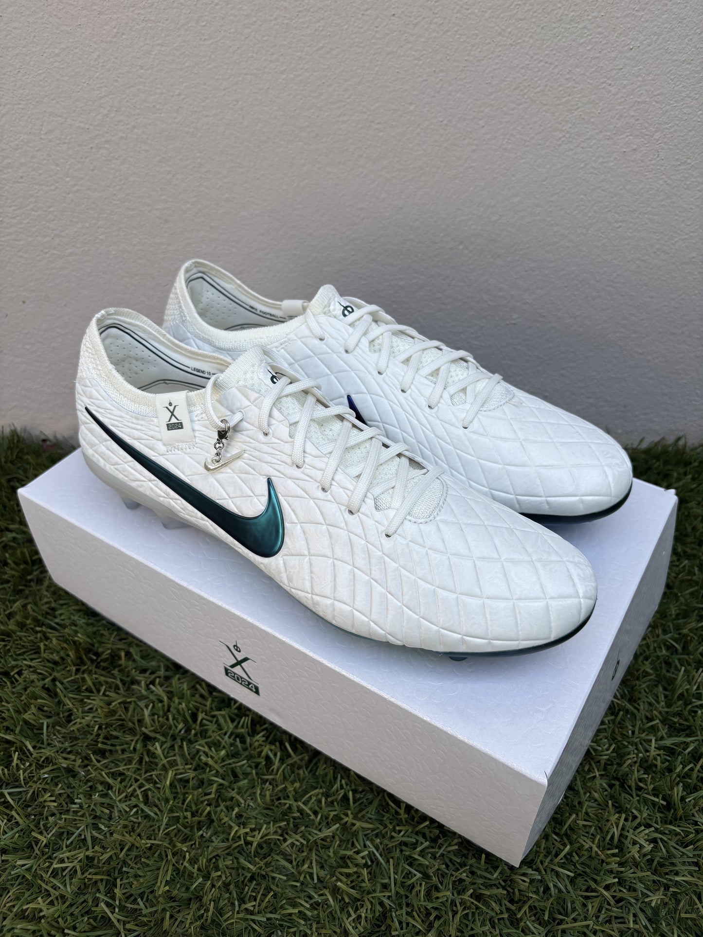 Nike Tiempo Legend X SE 'Pearl' (10US)