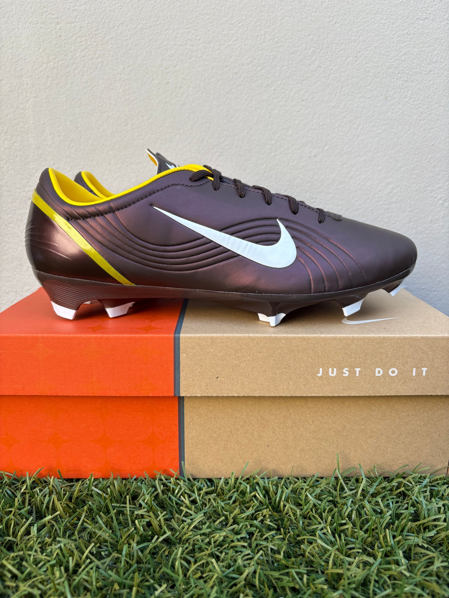 Nike Mercurial Vapor 1 RGN SE (9.5US)