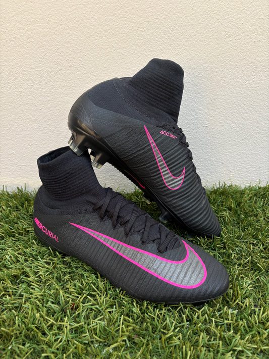 Nike Mercurial Superfly V (8.5US)