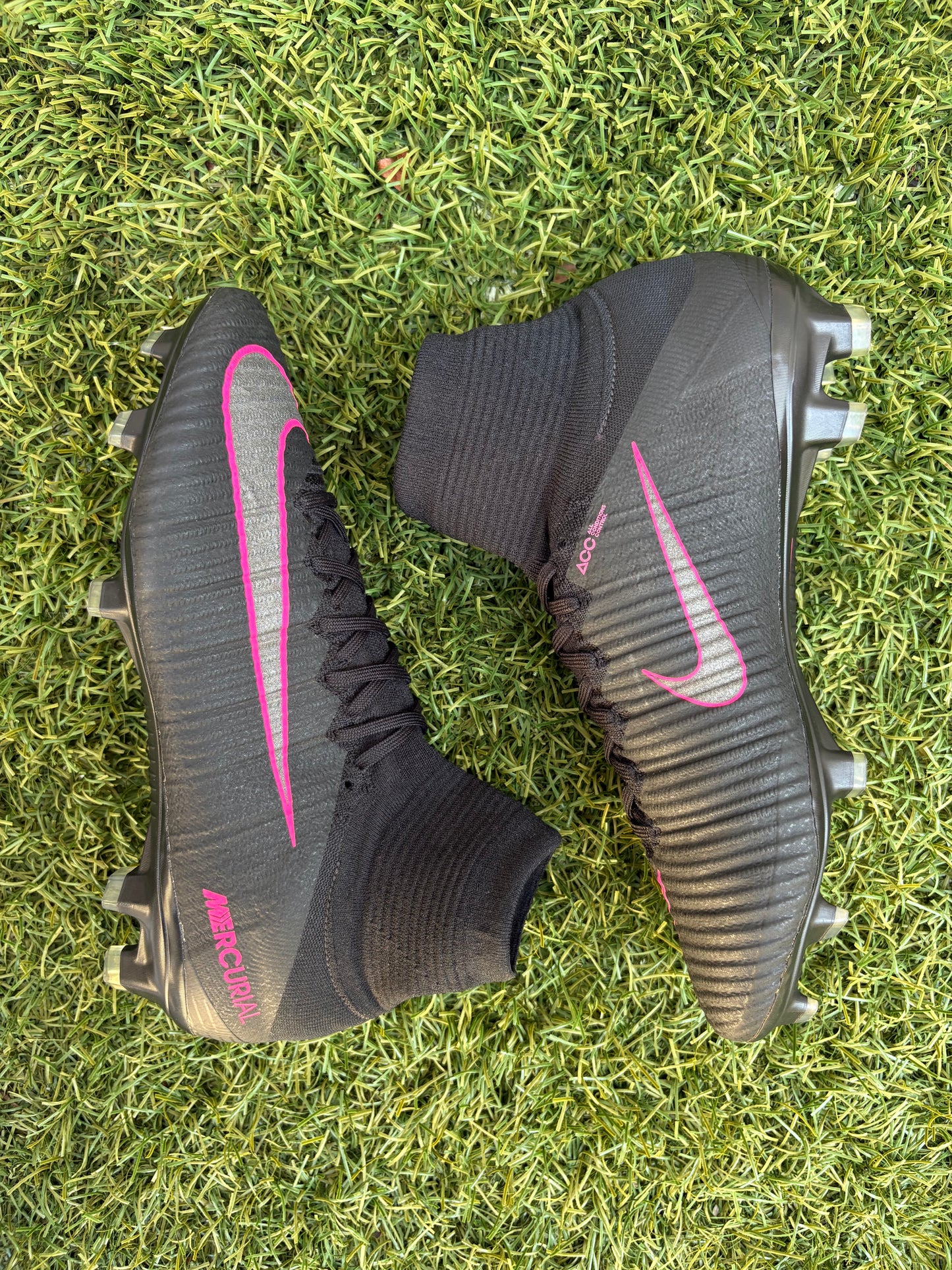 Nike Mercurial Superfly V (8.5US)