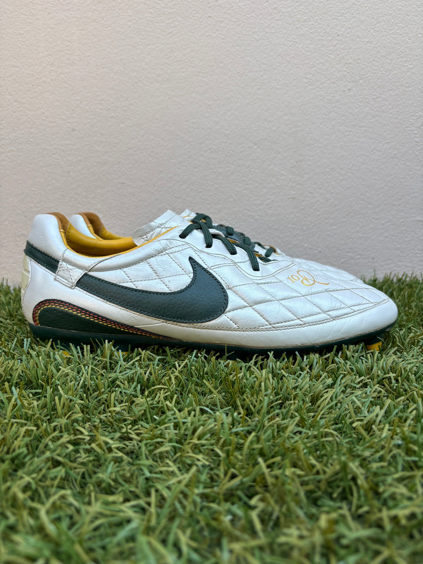 Nike Tiempo Ronaldinho Dois 10R (11US)