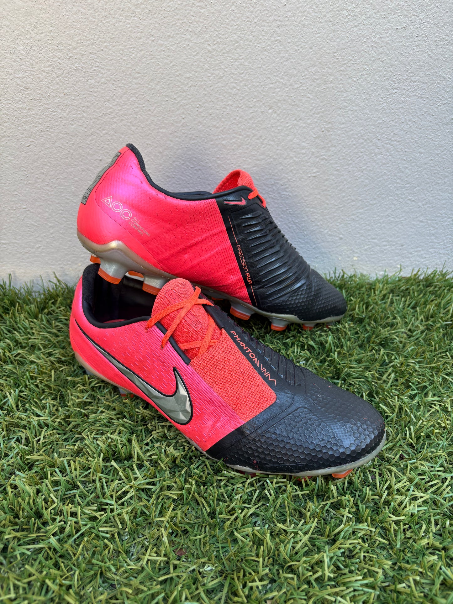 Nike Phantom Venom Elite (8.5US)